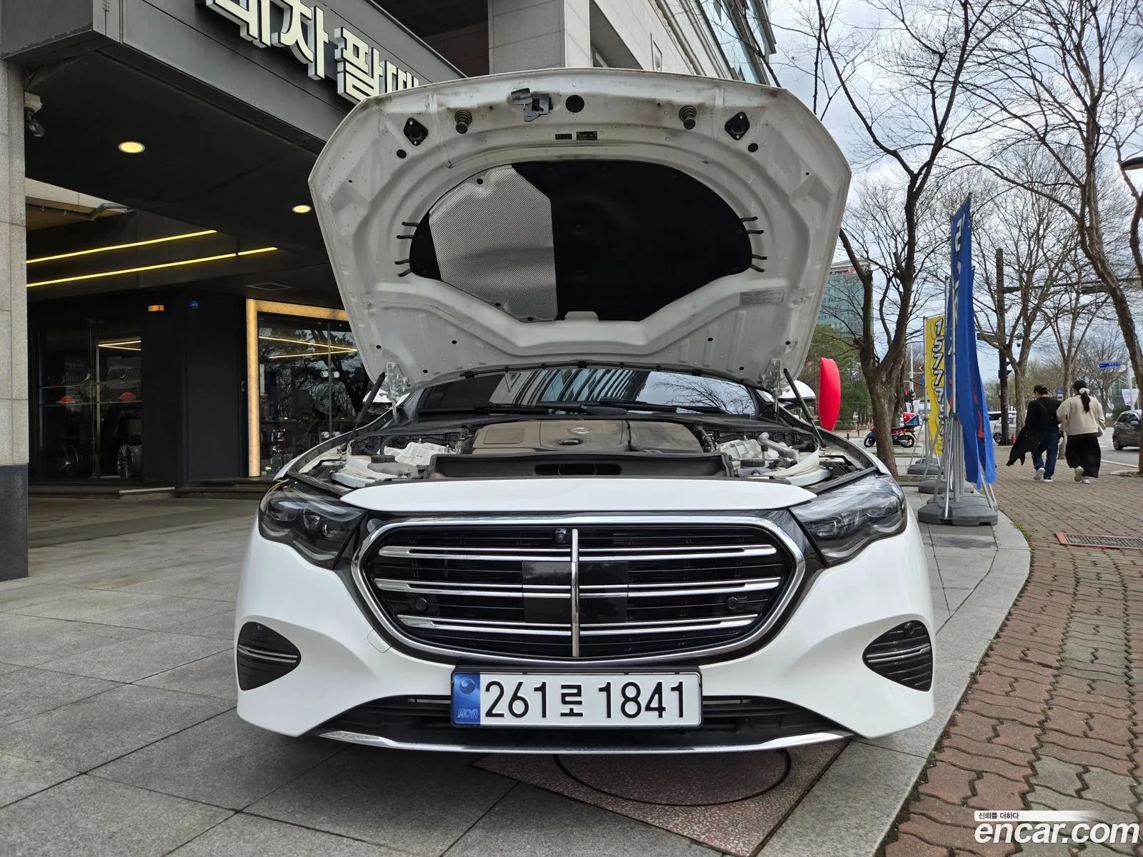 Mercedes-Benz E-Class W214 2024 — 20