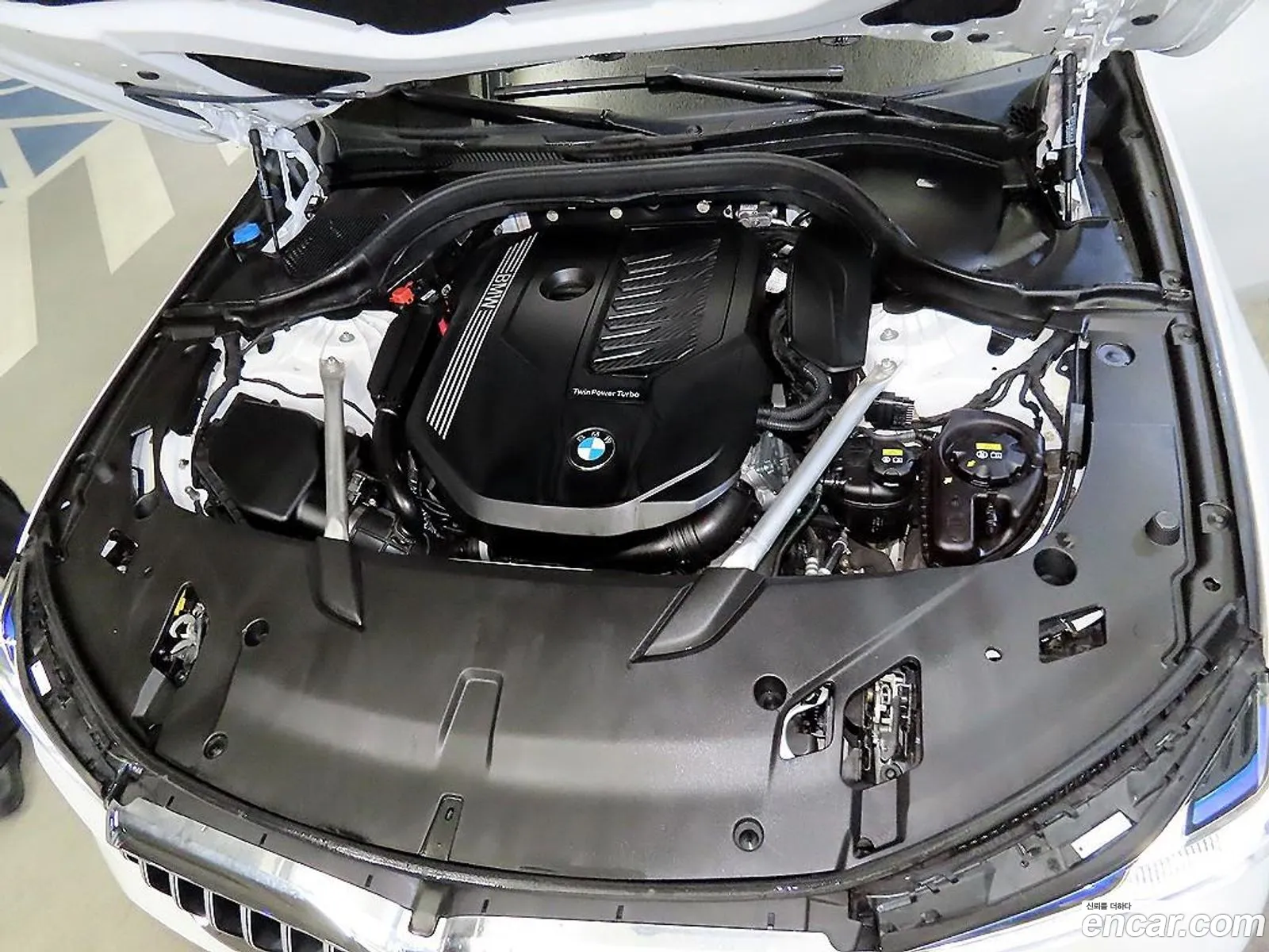 BMW 6 Series GT 2022 — 3