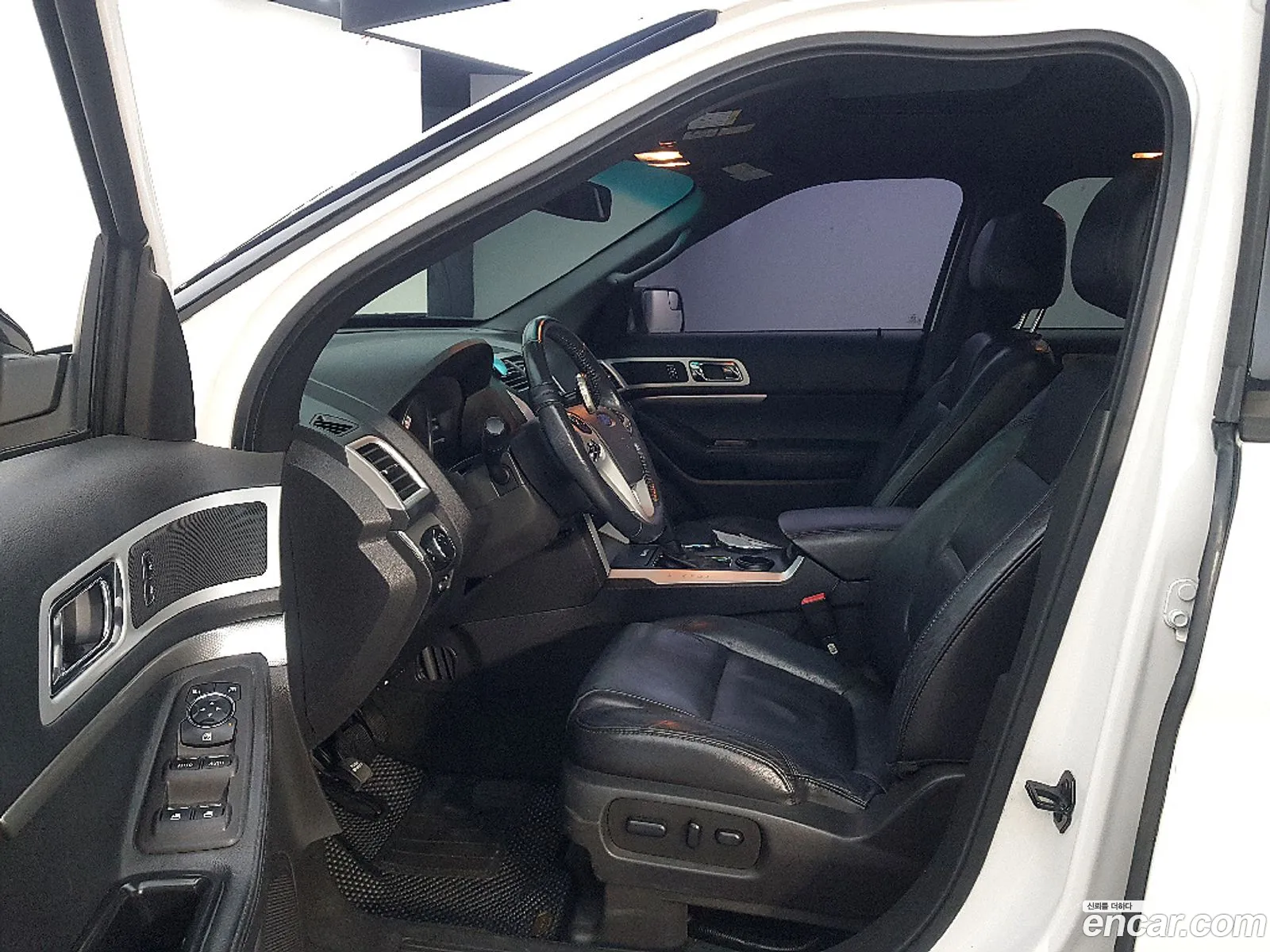 Ford Explorer 2013 — 11