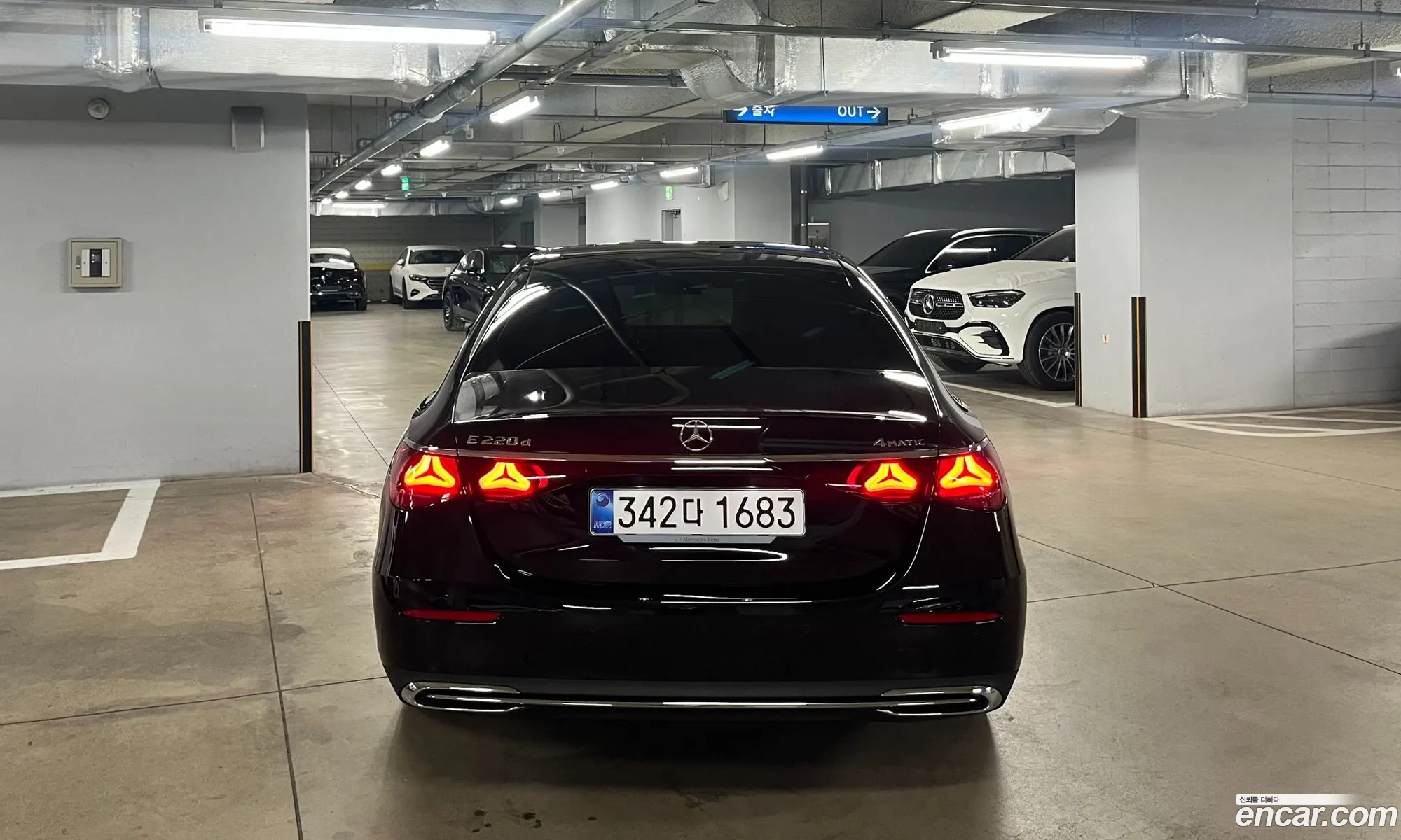 Mercedes-Benz E-Class W214 2026 — 9