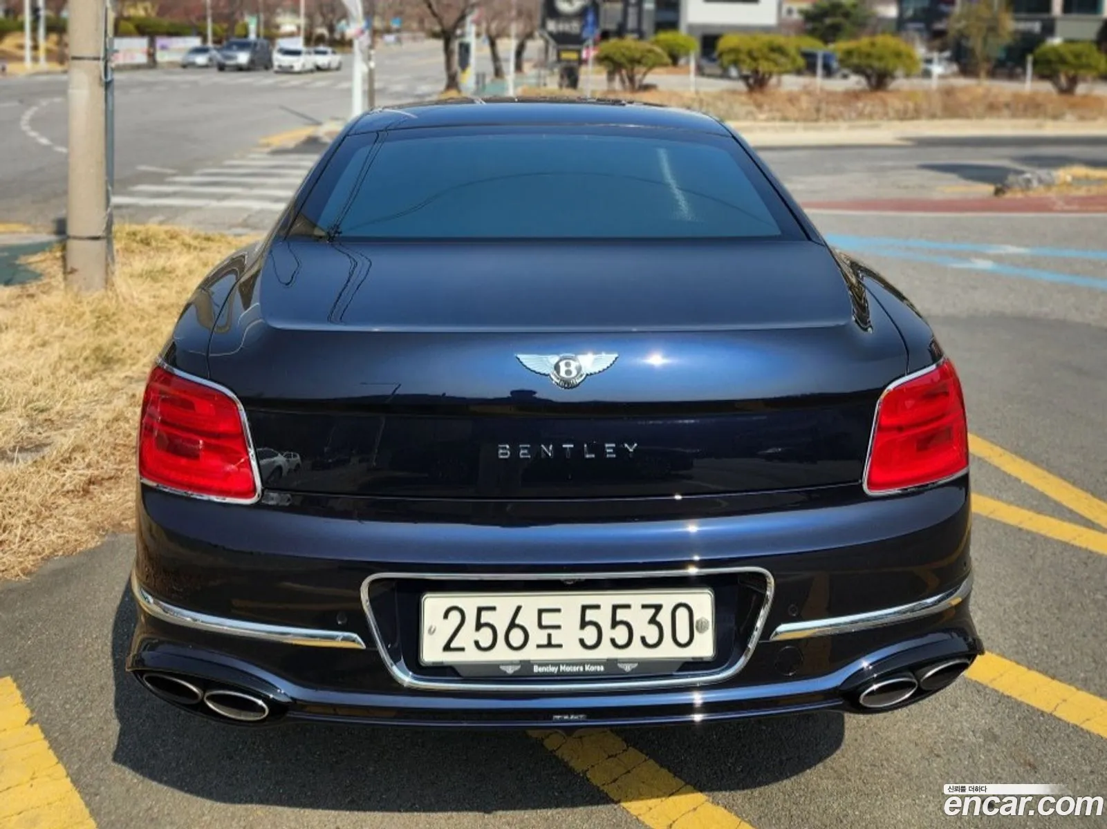 Bentley Flying Spur 2022 — 8