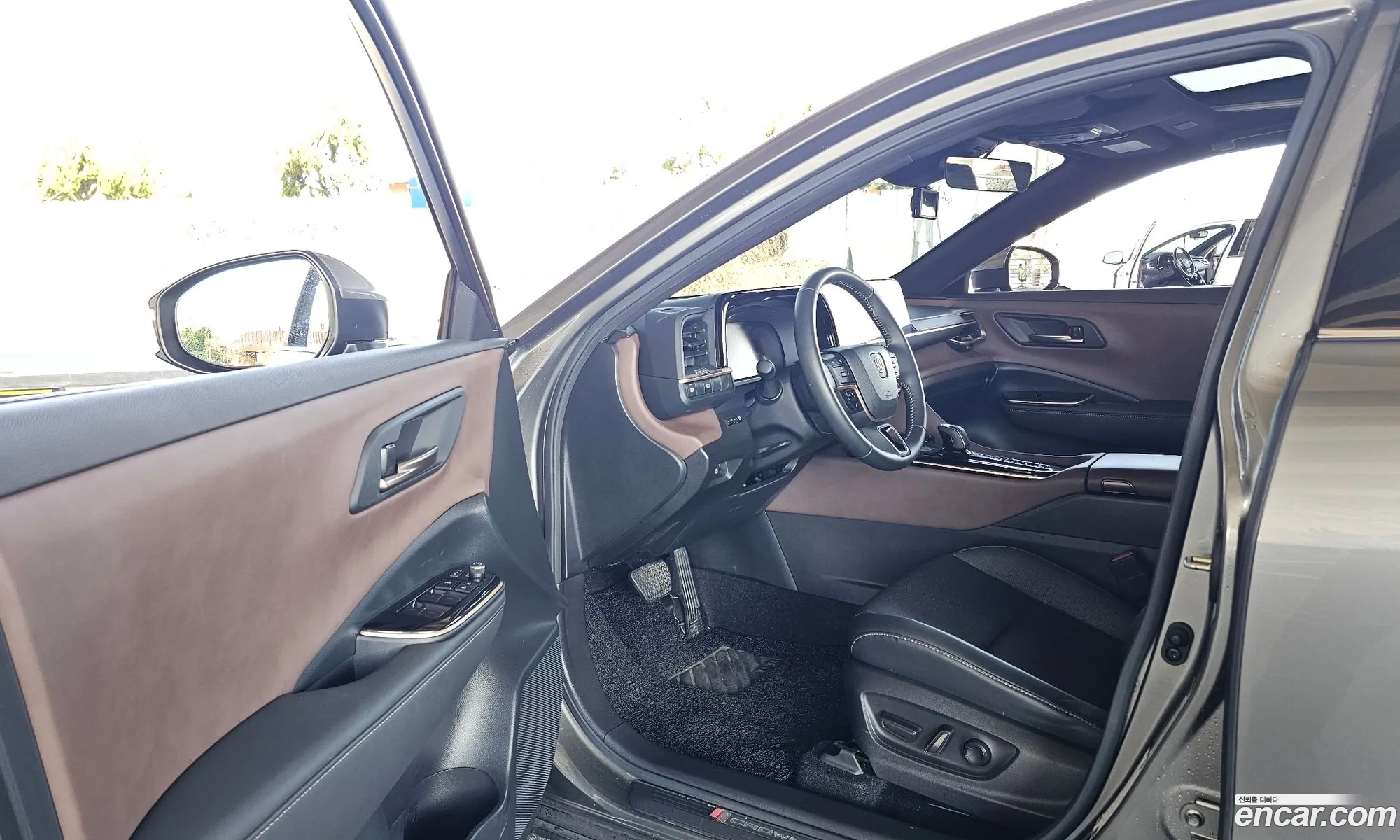 Toyota Crown Crossover 2023 JTDAAAAF6R3020436 — 15