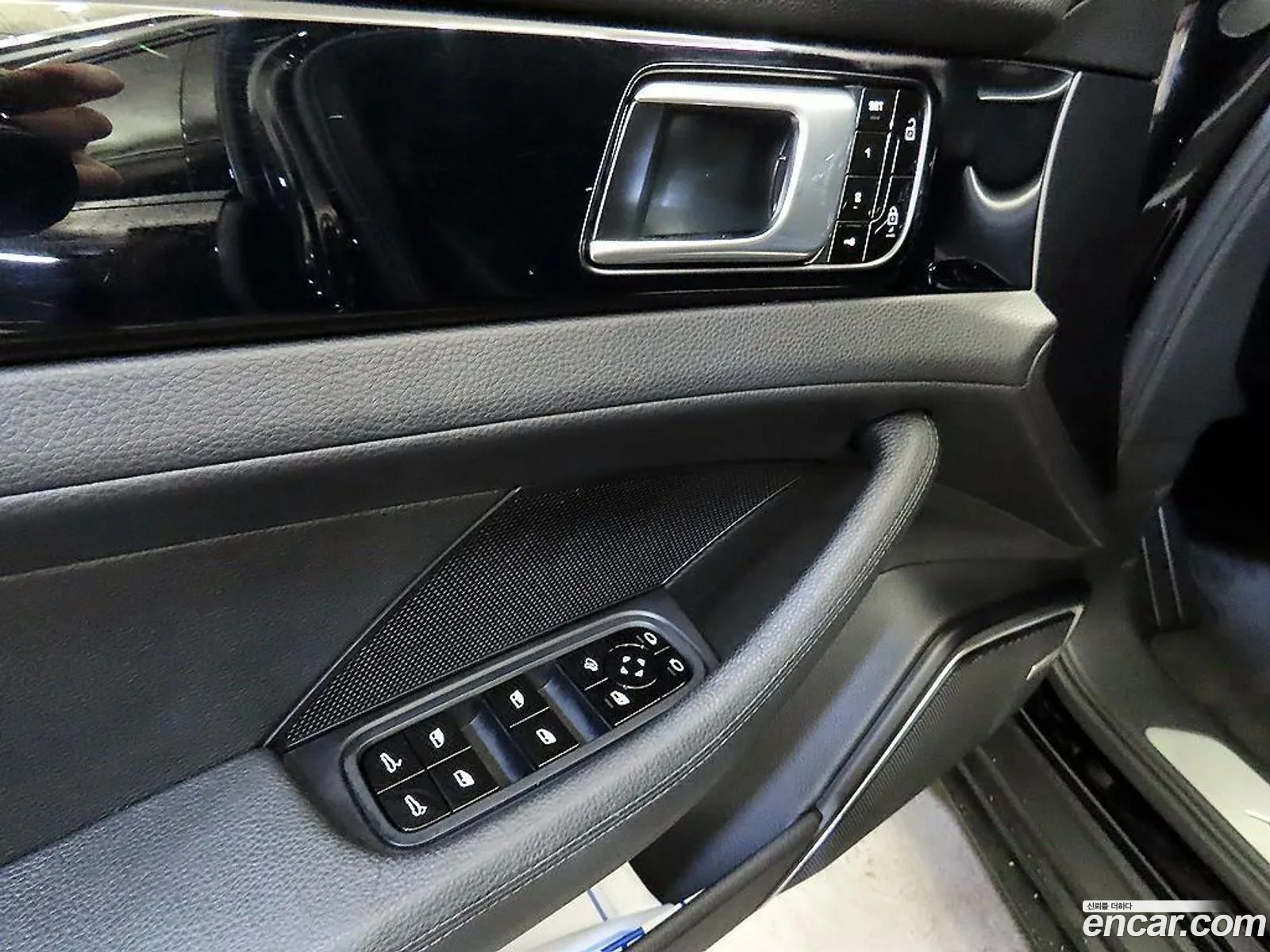 Porsche Panamera 2019 — 3