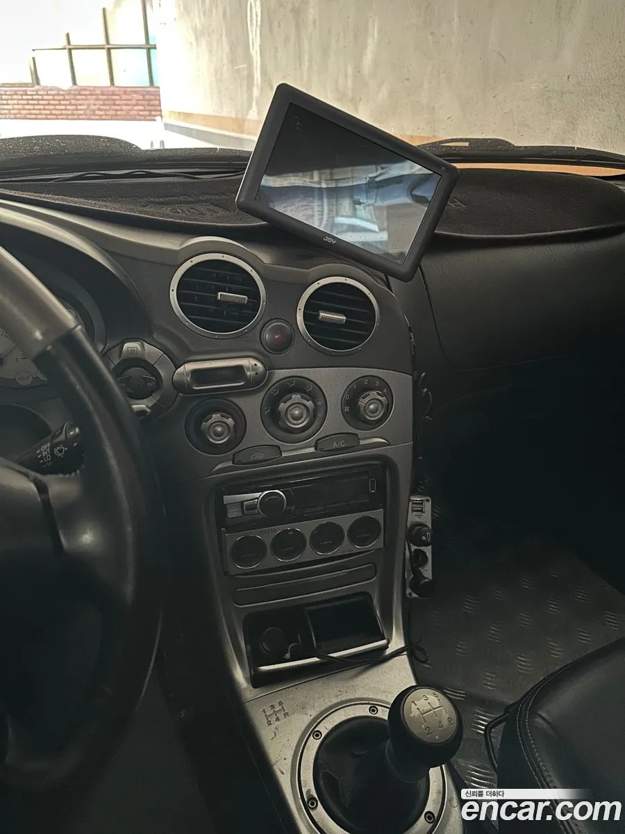 Hyundai Tiburon 2000 — 11