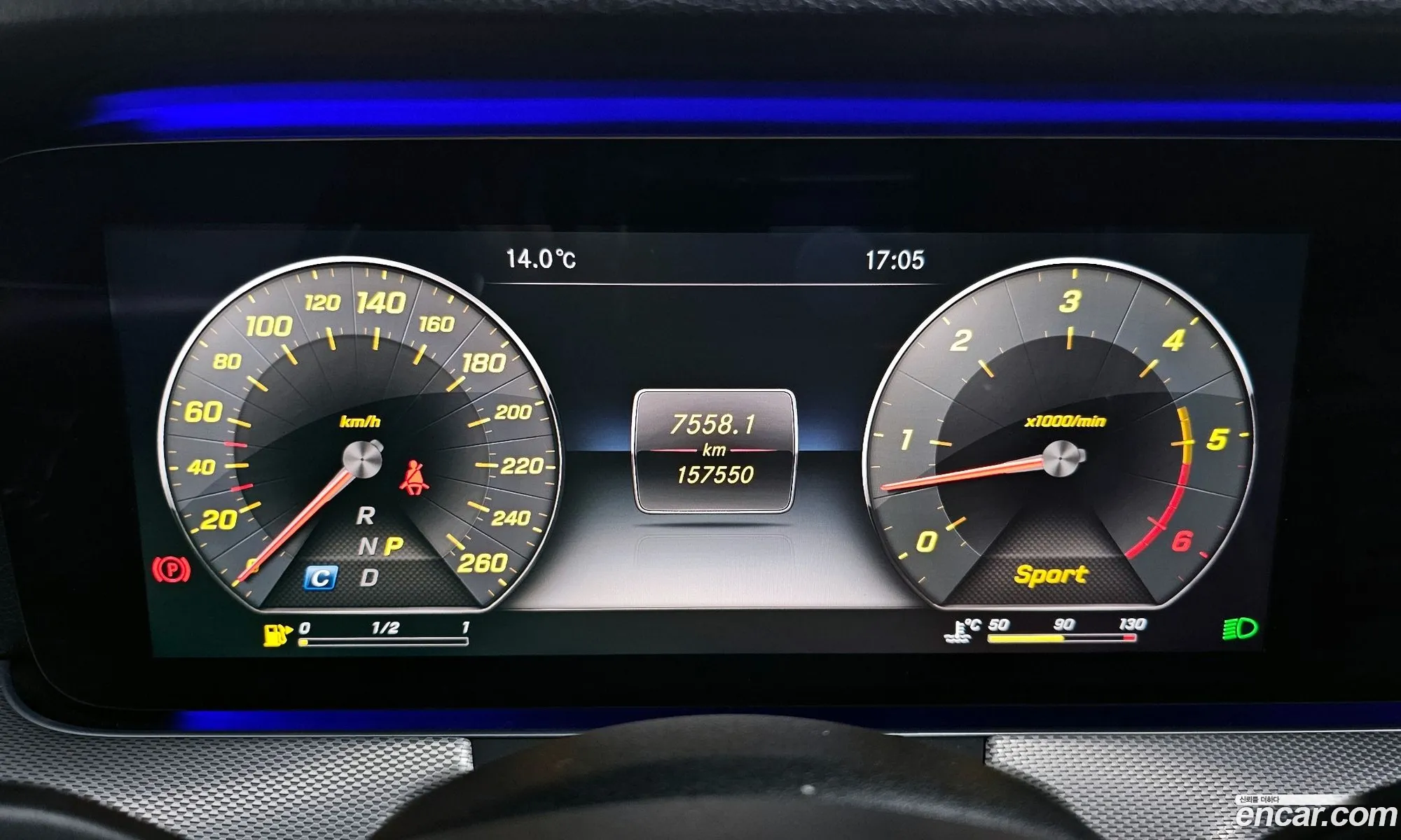 Mercedes-Benz E-Class W213 2017 WDDZF3DB1HA210086 — 4
