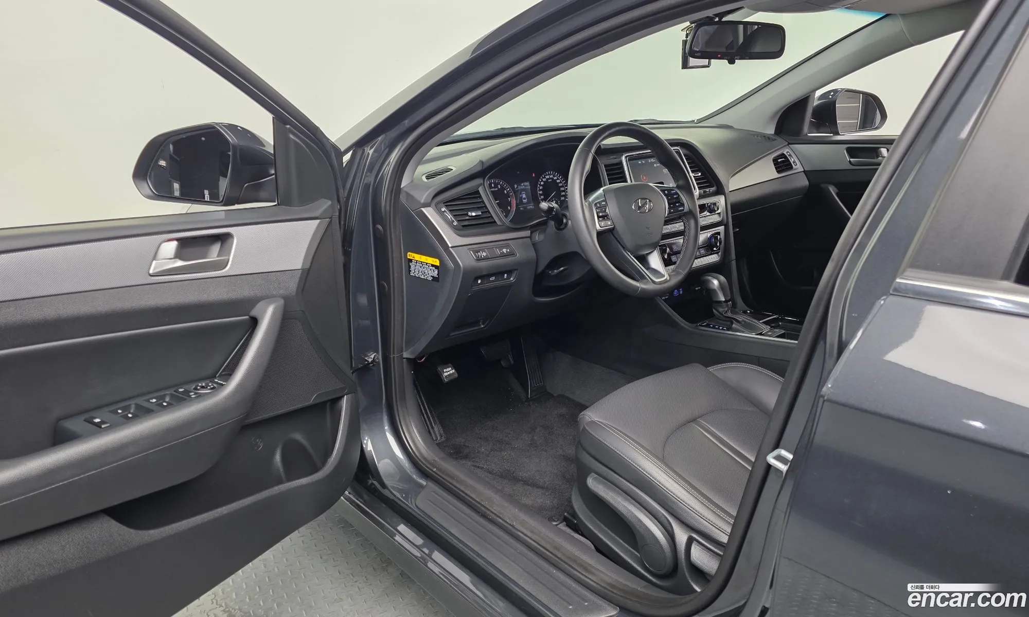 Hyundai Sonata New Rise 2018 — 17