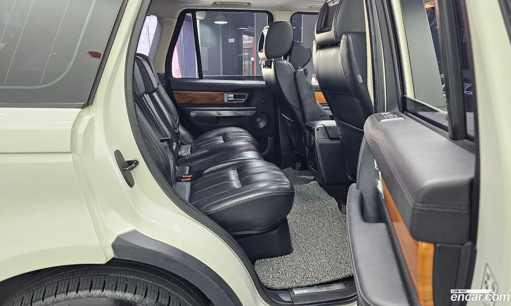 Land Rover Range Rover Sport 2009 SALLSAAF4AA224494 — 14