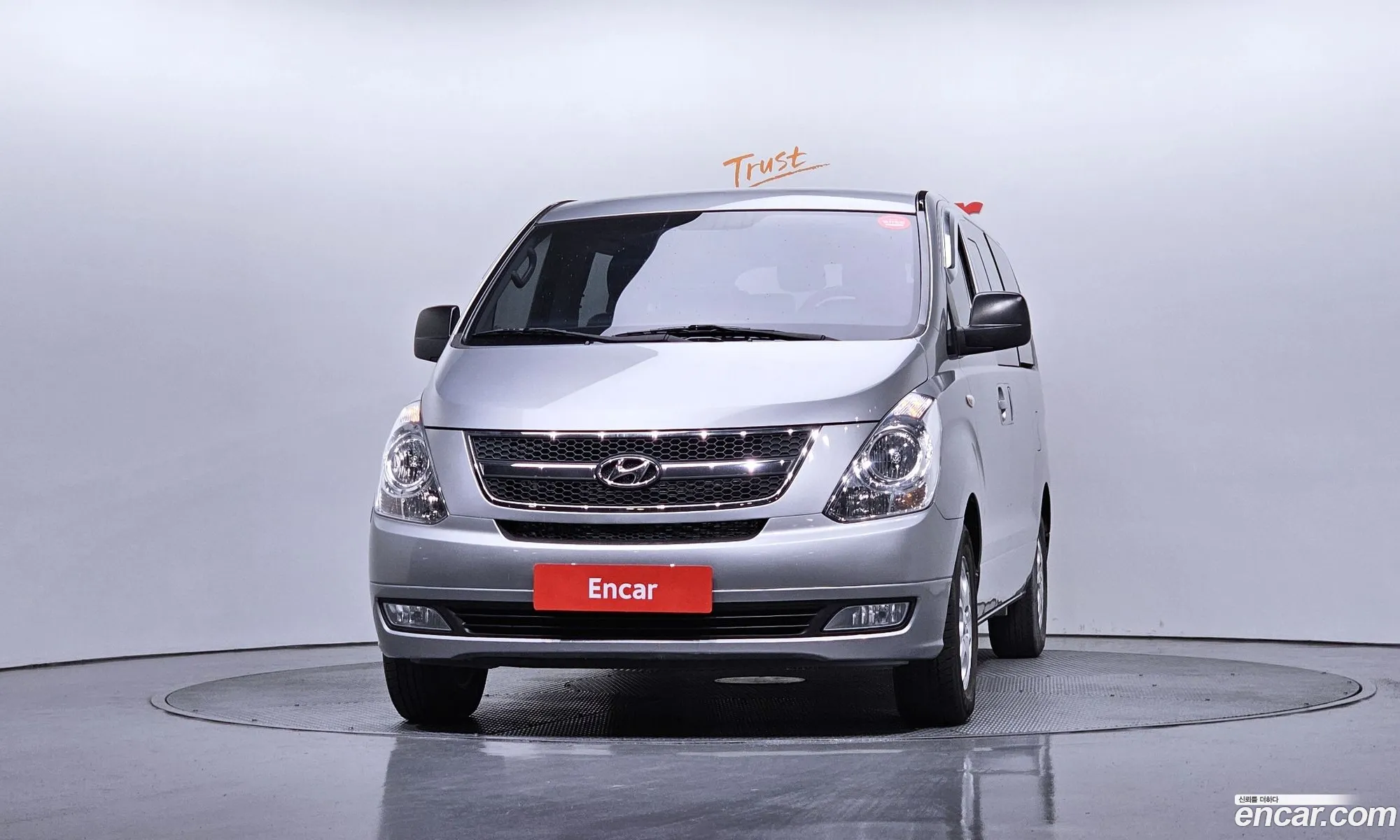 Hyundai Grand Starex 2014 — 17