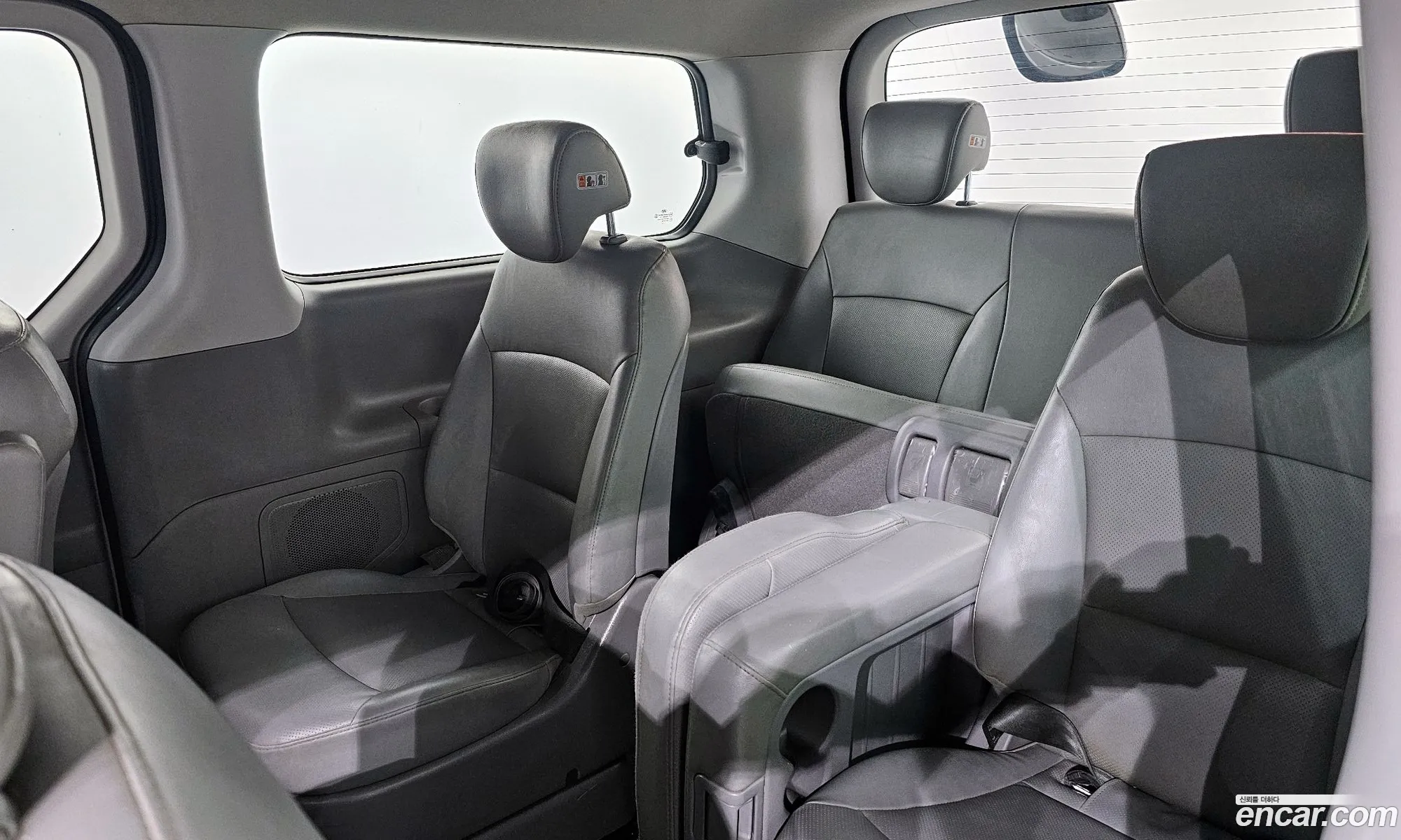 Hyundai Grand Starex 2014 — 16