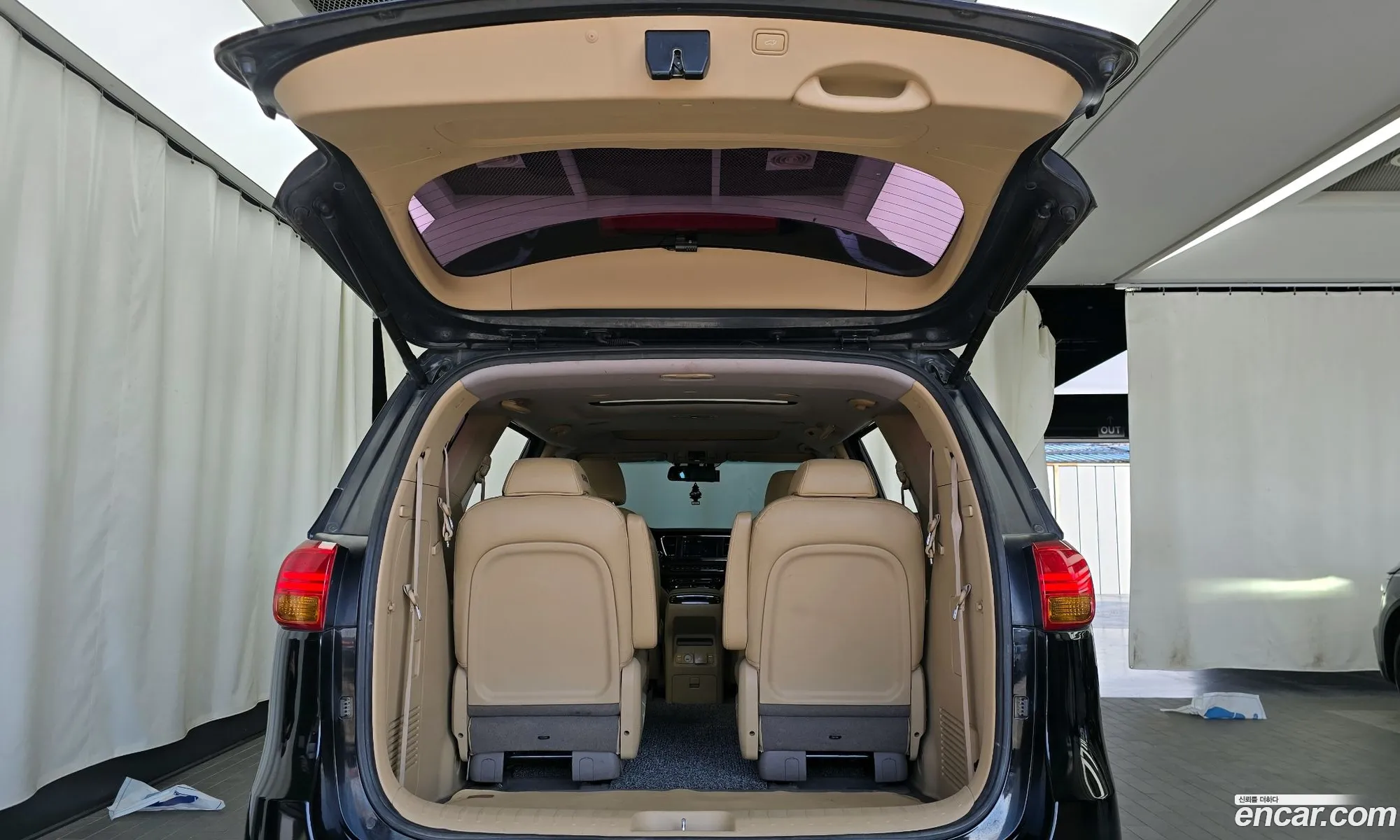 Kia Carnival 2017 — 6