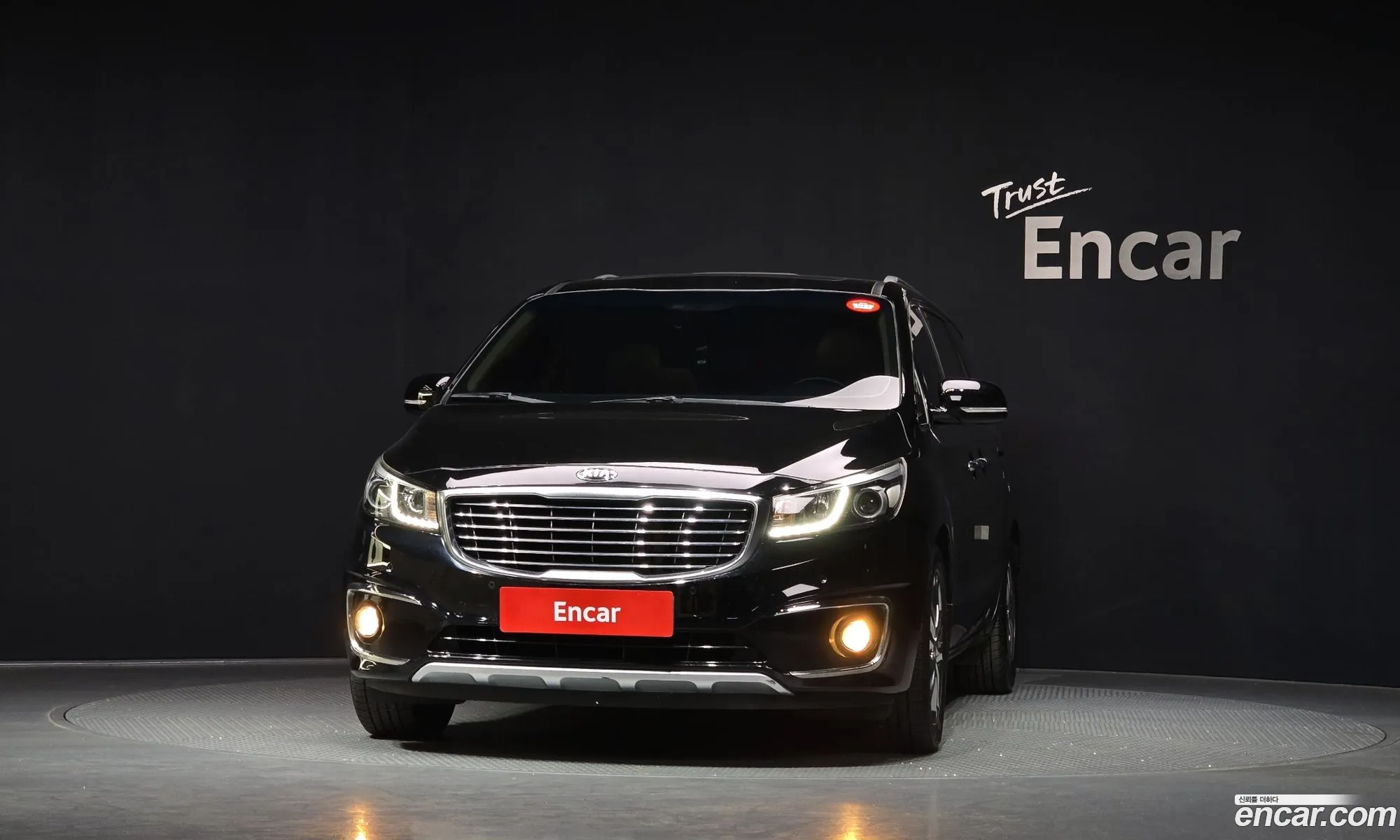 Kia Carnival 2017 — 2