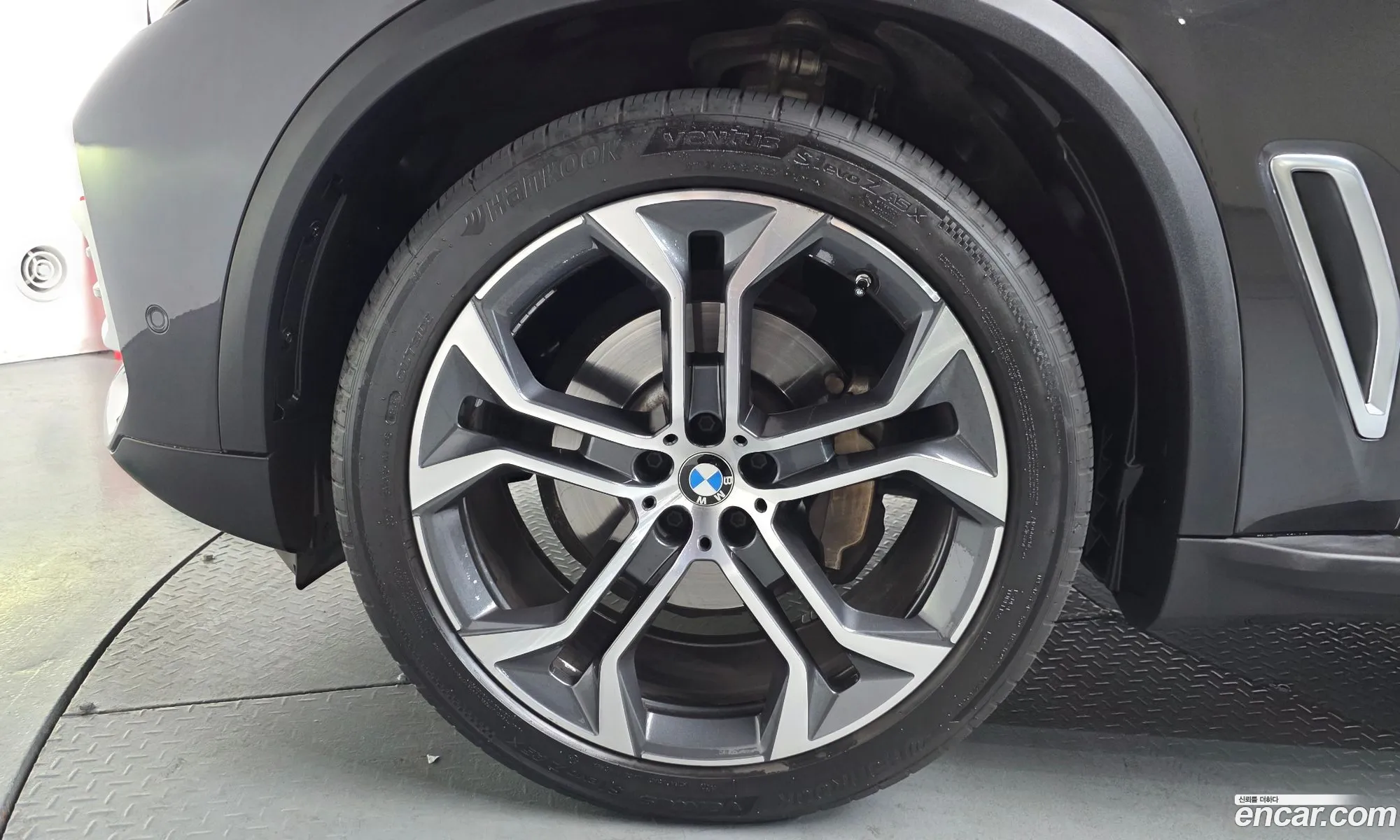 BMW X5 2022 — 5