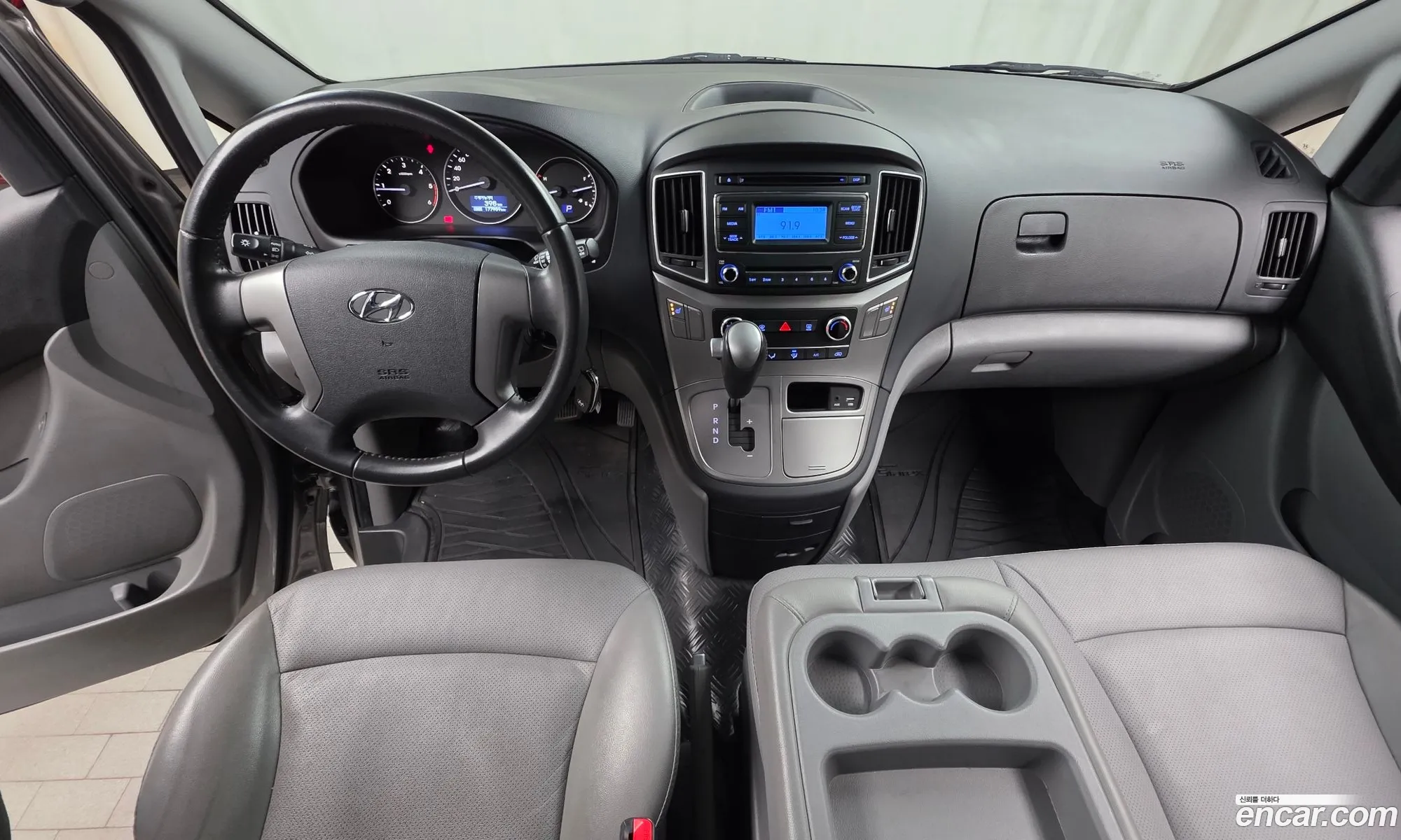 Hyundai Grand Starex 2019 — 12