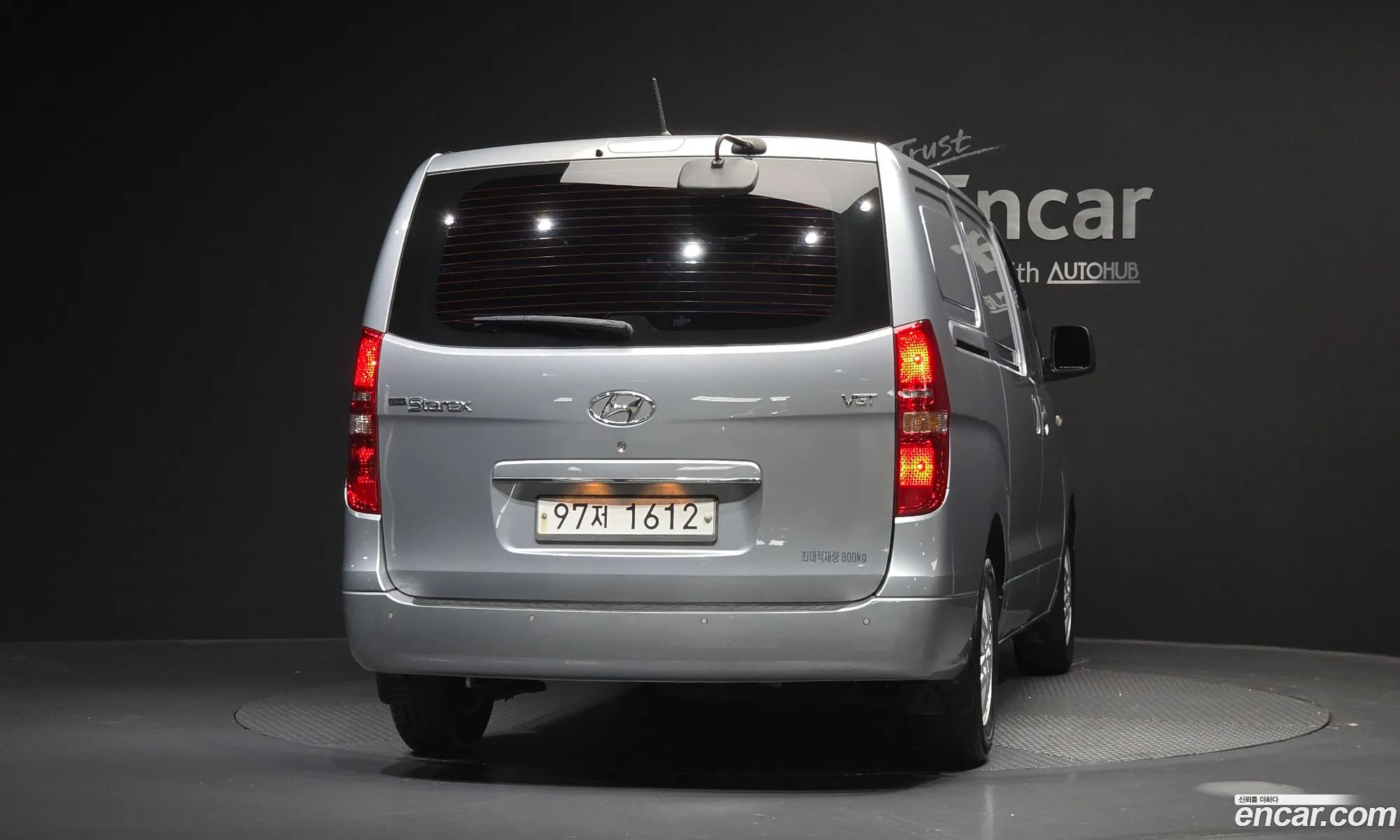 Hyundai Grand Starex 2019 — 18