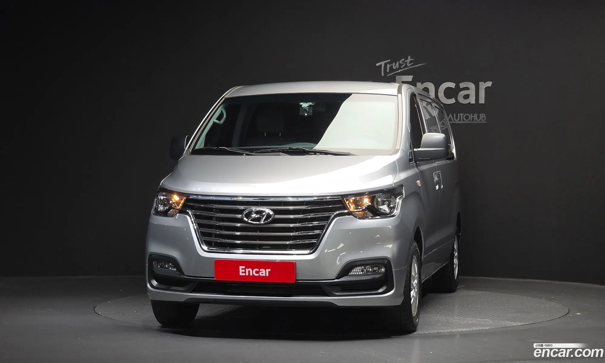 Hyundai Grand Starex 2019 — 17
