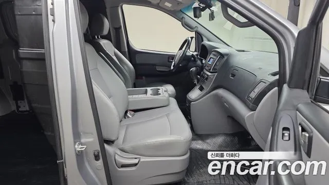 Hyundai Grand Starex 2019 — 3