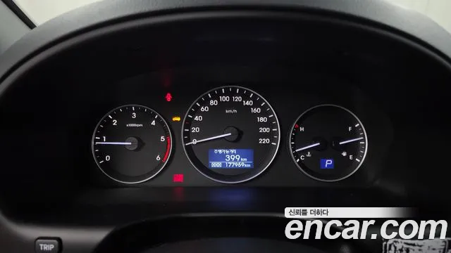 Hyundai Grand Starex 2019 — 11