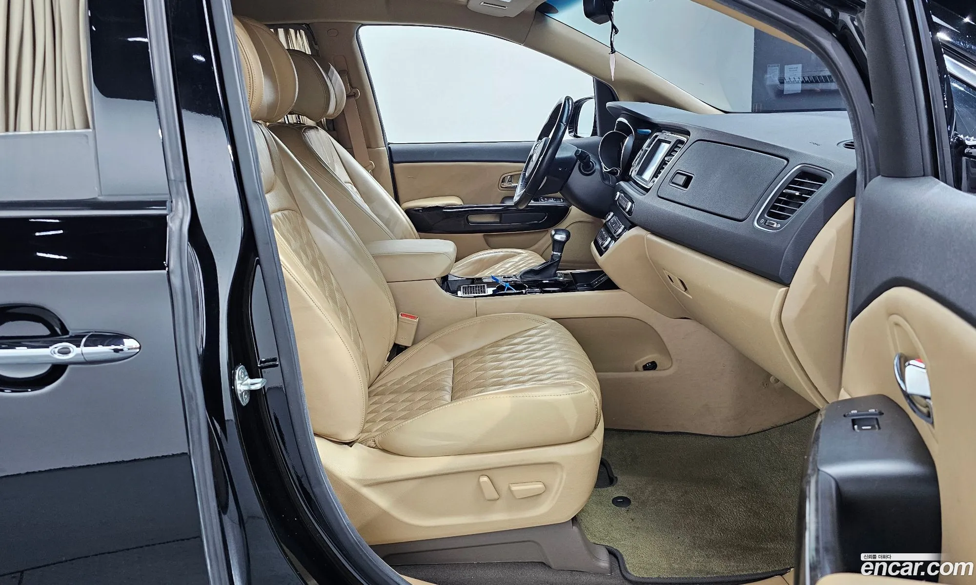 Kia Carnival 2018 — 5