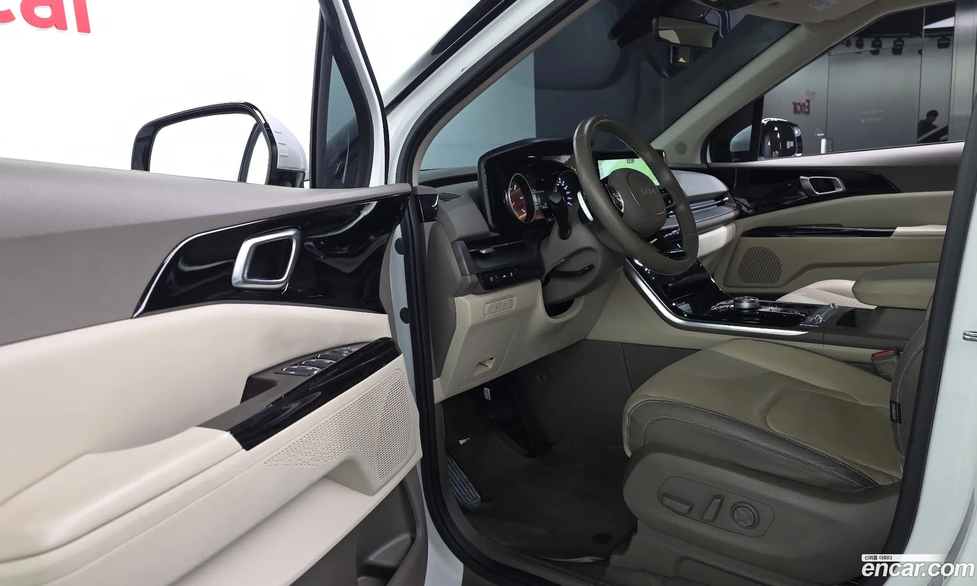Kia Carnival 2022 — 7