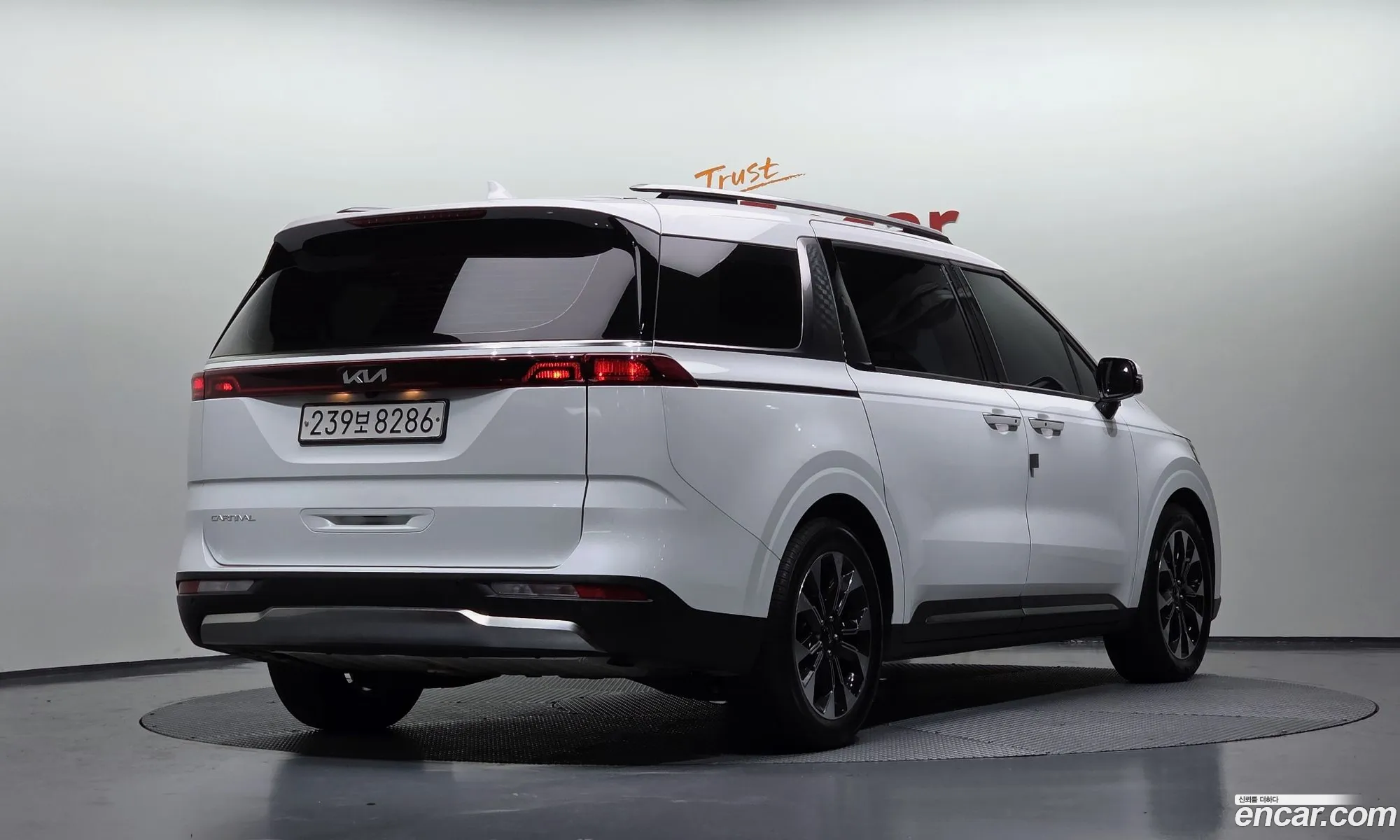 Kia Carnival 2022 — 13