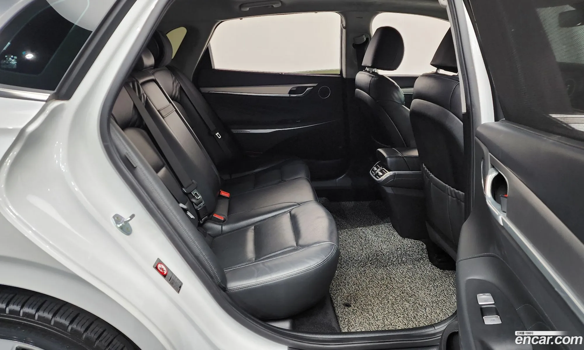 Hyundai Grandeur IG Hybrid 2021 — 11