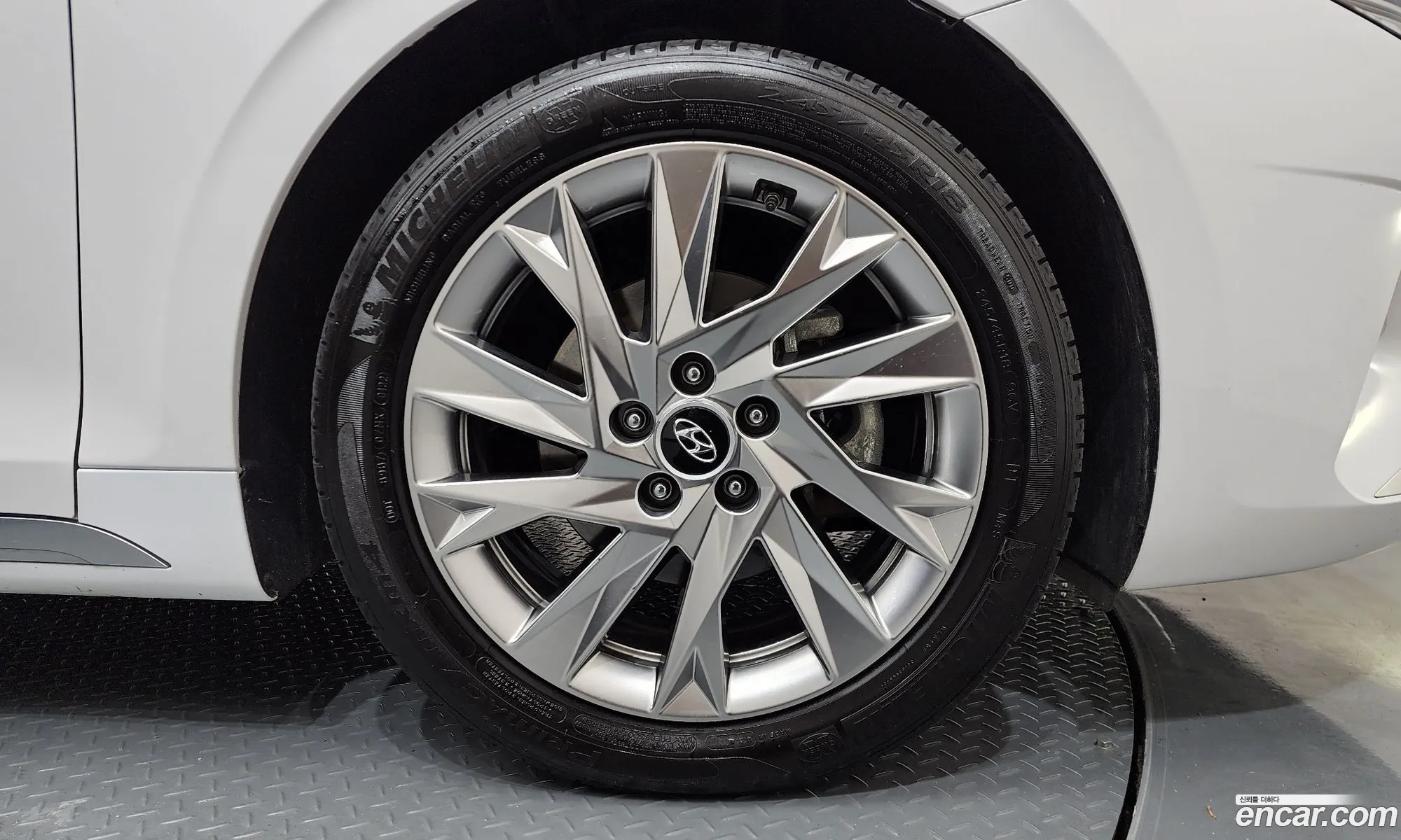 Hyundai Grandeur IG Hybrid 2021 — 8