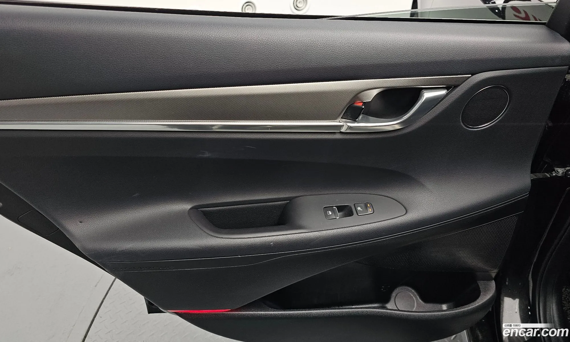 Hyundai Grandeur IG Hybrid 2021 — 19