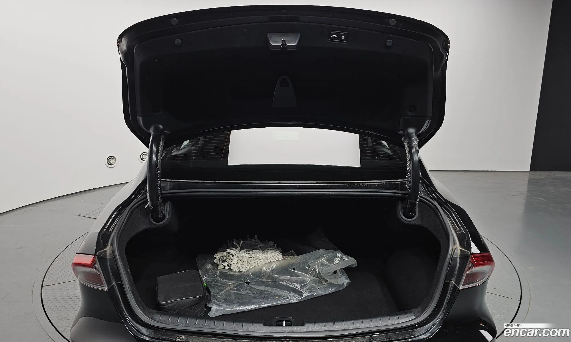 Hyundai Grandeur IG Hybrid 2021 — 4