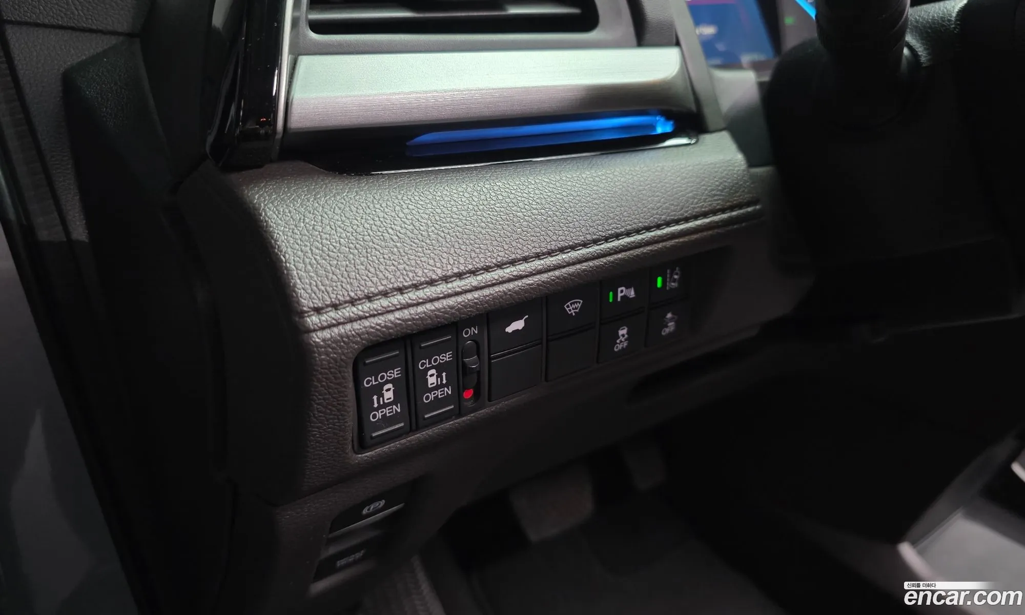 Honda Odyssey 2017 5KBRL6880JB600132 — 16