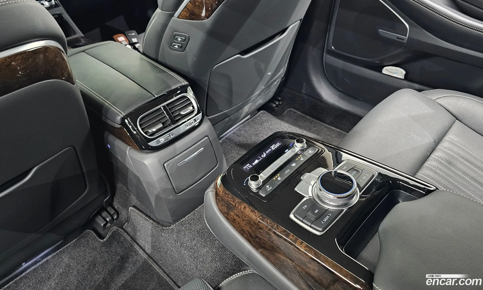 Genesis G90 2021 — 18