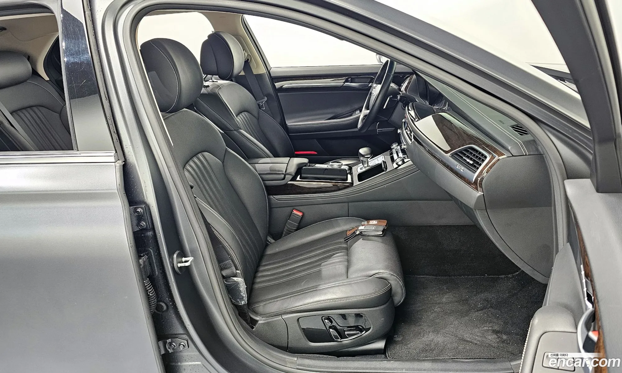 Genesis G90 2021 — 17