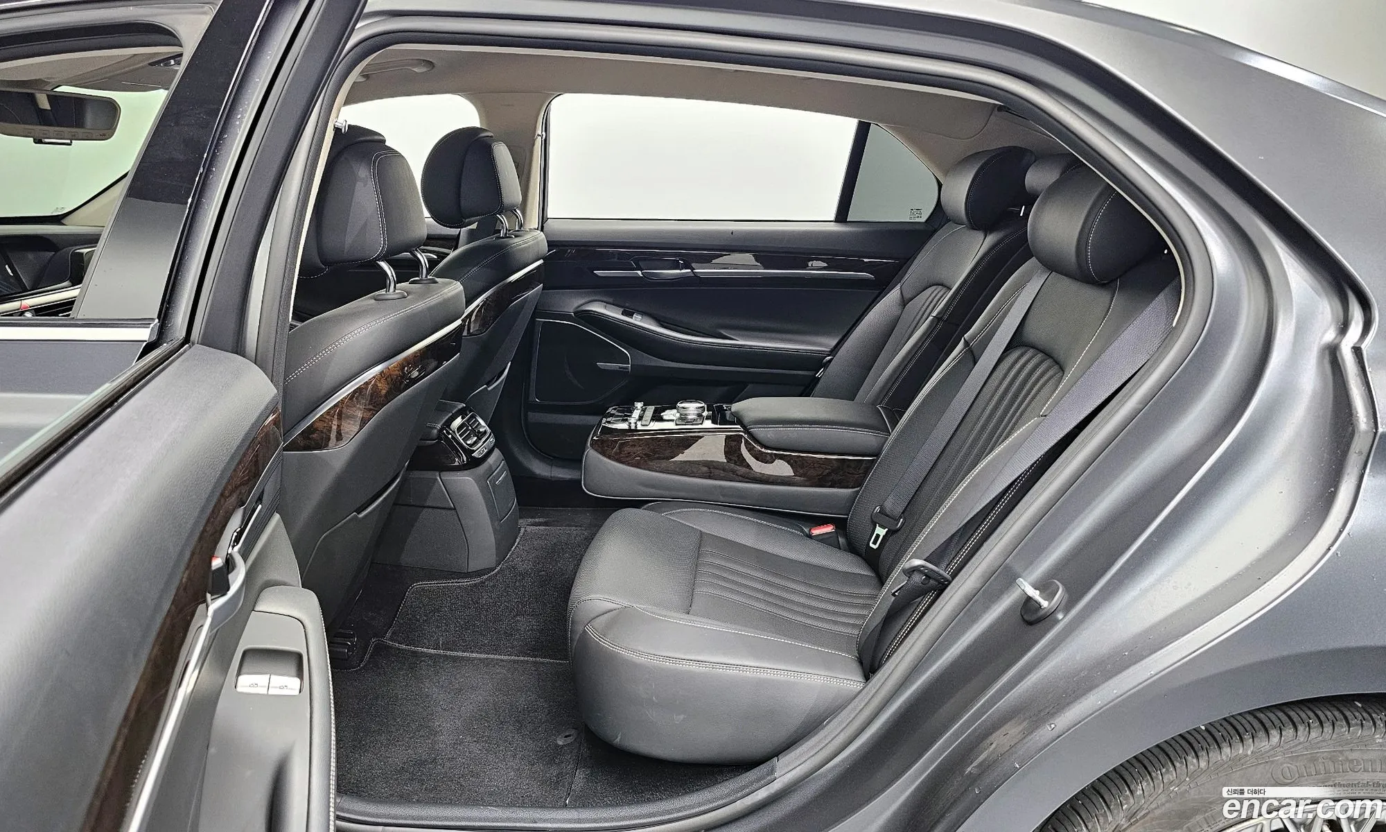 Genesis G90 2021 — 8