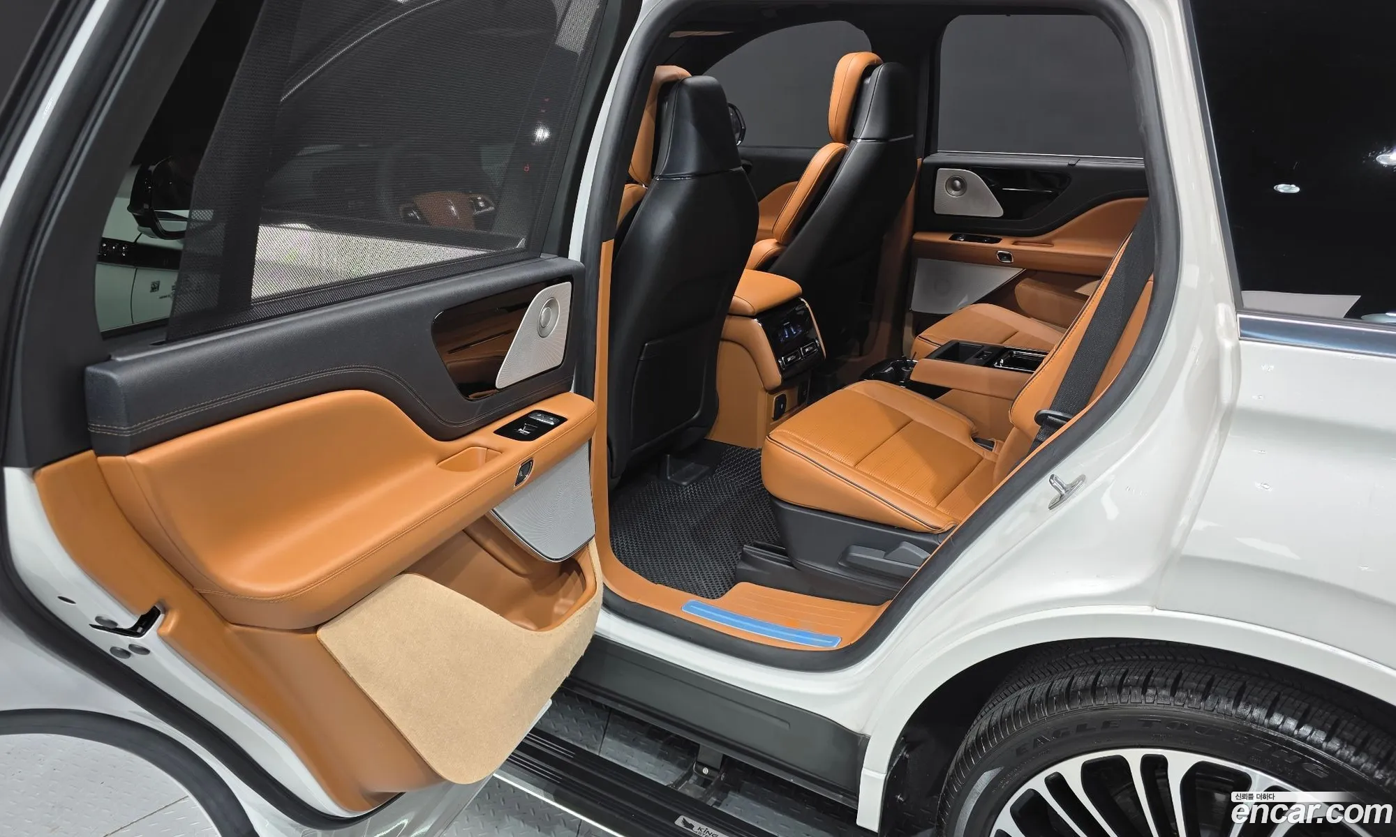 Lincoln Aviator 2025 5LM5J9XC4SGL09514 — 15