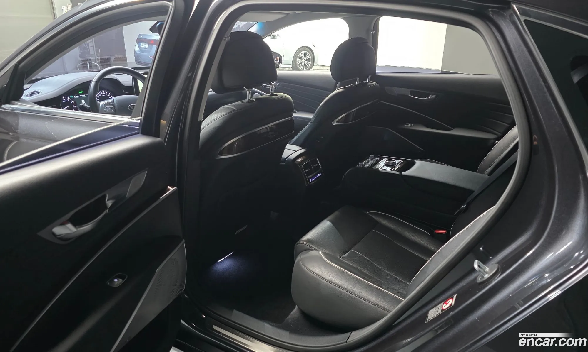 Kia The K9 2019 — 18
