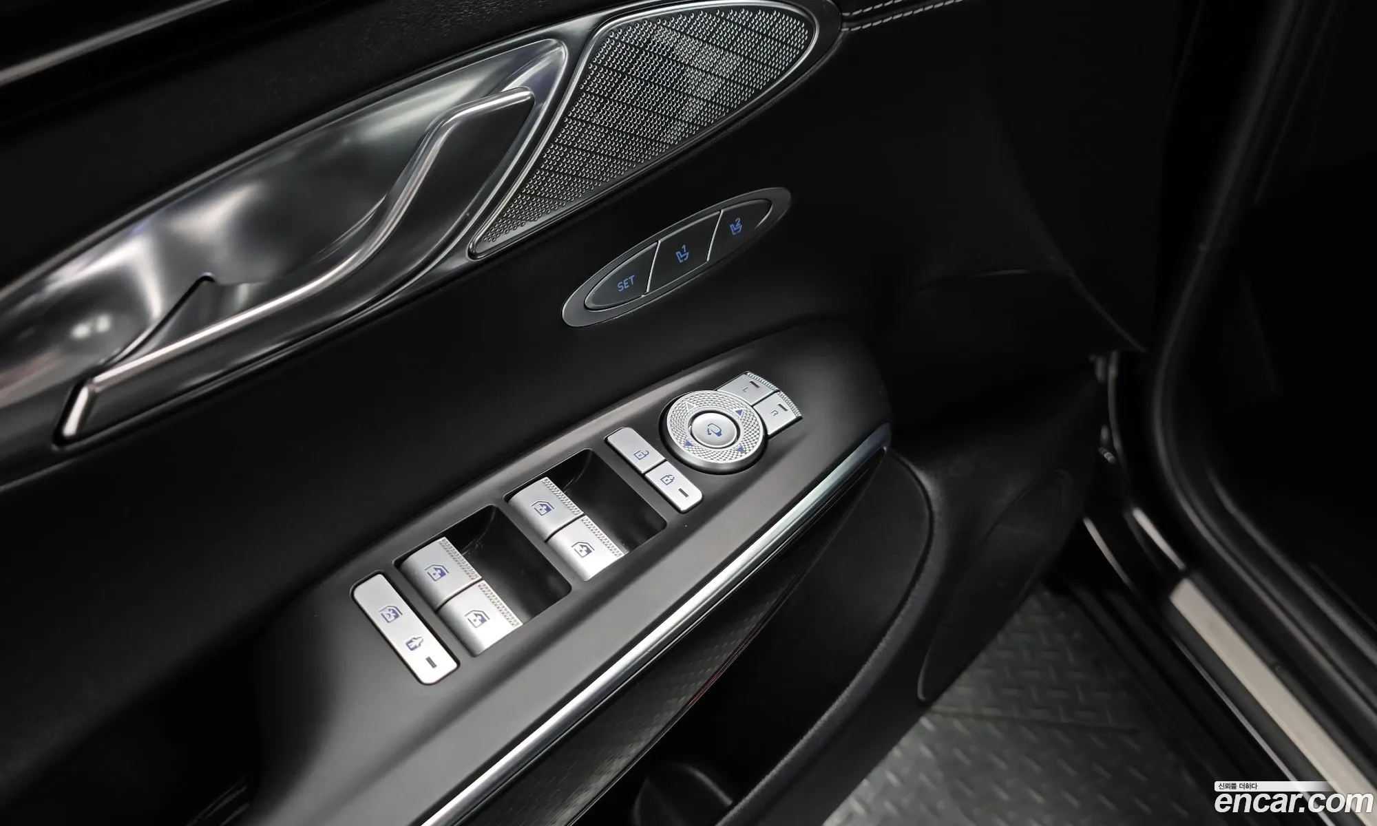 Genesis GV70 2022 — 6