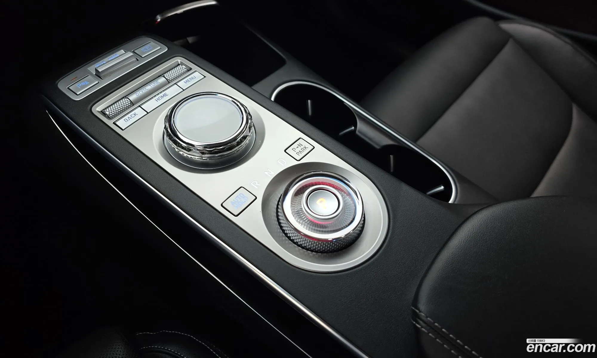 Genesis GV70 2022 — 18