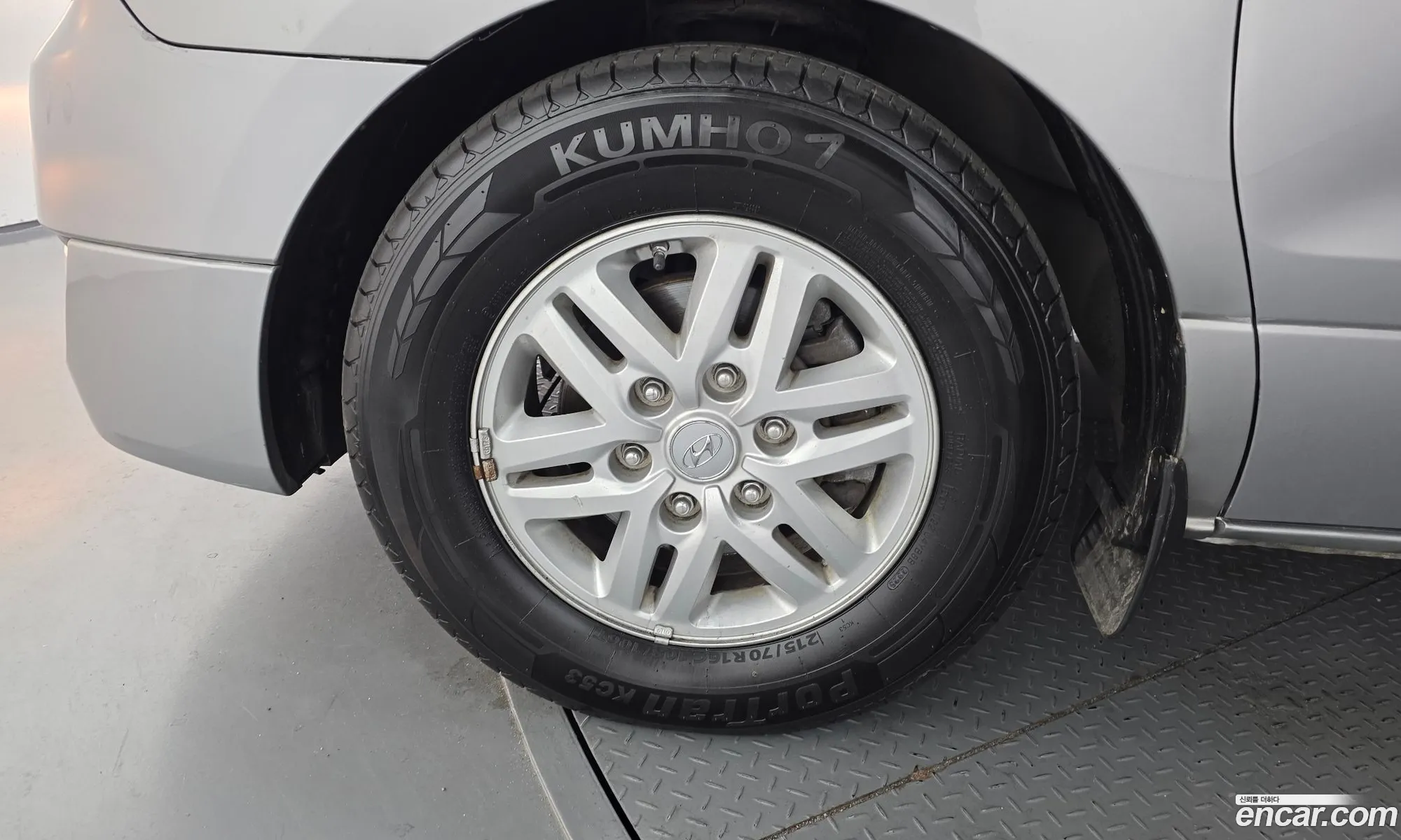 Hyundai Grand Starex 2015 — 19