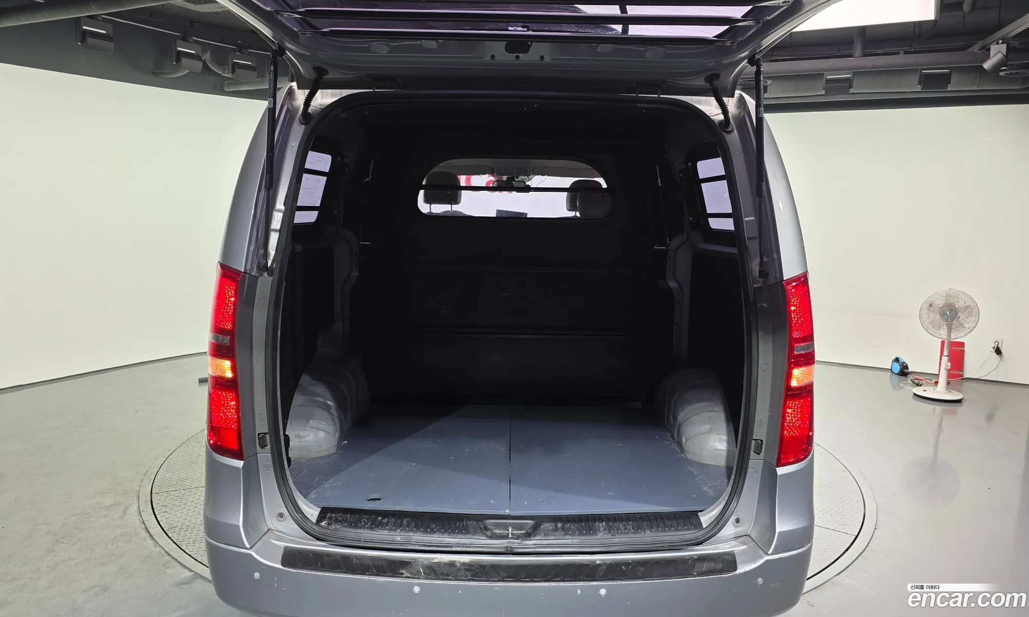 Hyundai Grand Starex 2015 — 9