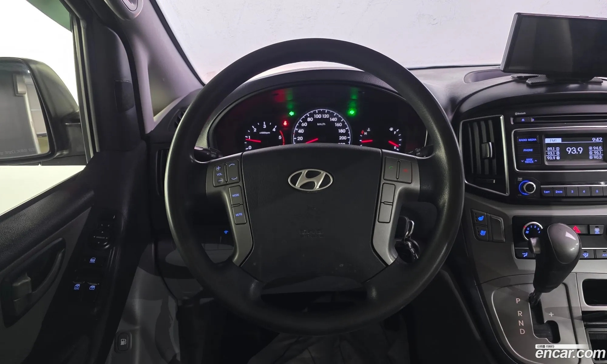 Hyundai Grand Starex 2015 — 4