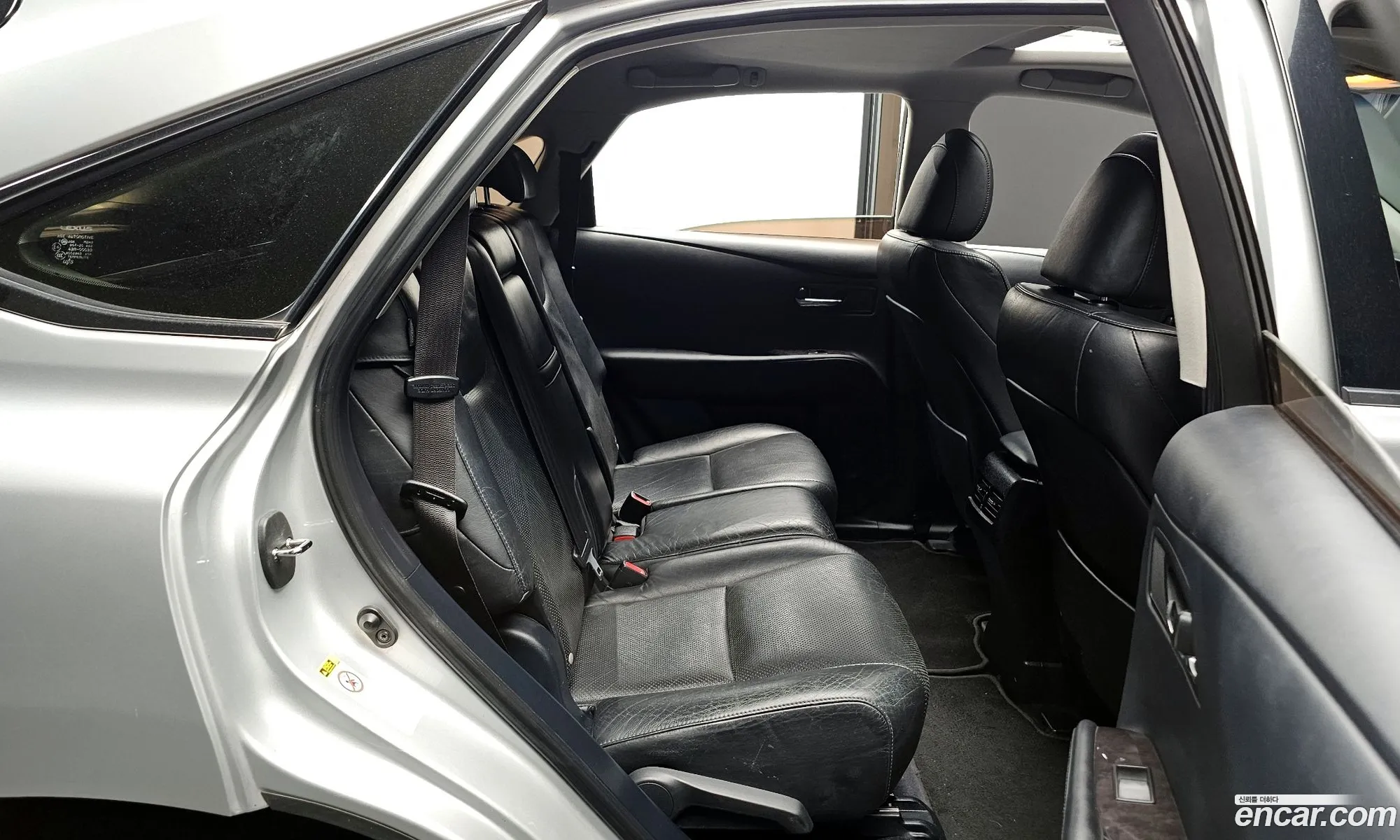 Lexus RX350 2012 JTJBK1BA7D2021997 — 4