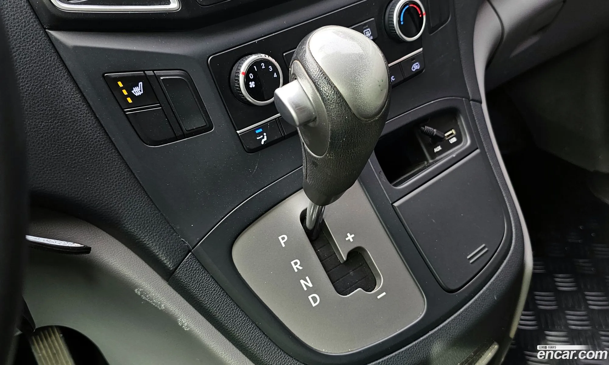 Hyundai Grand Starex 2017 — 18