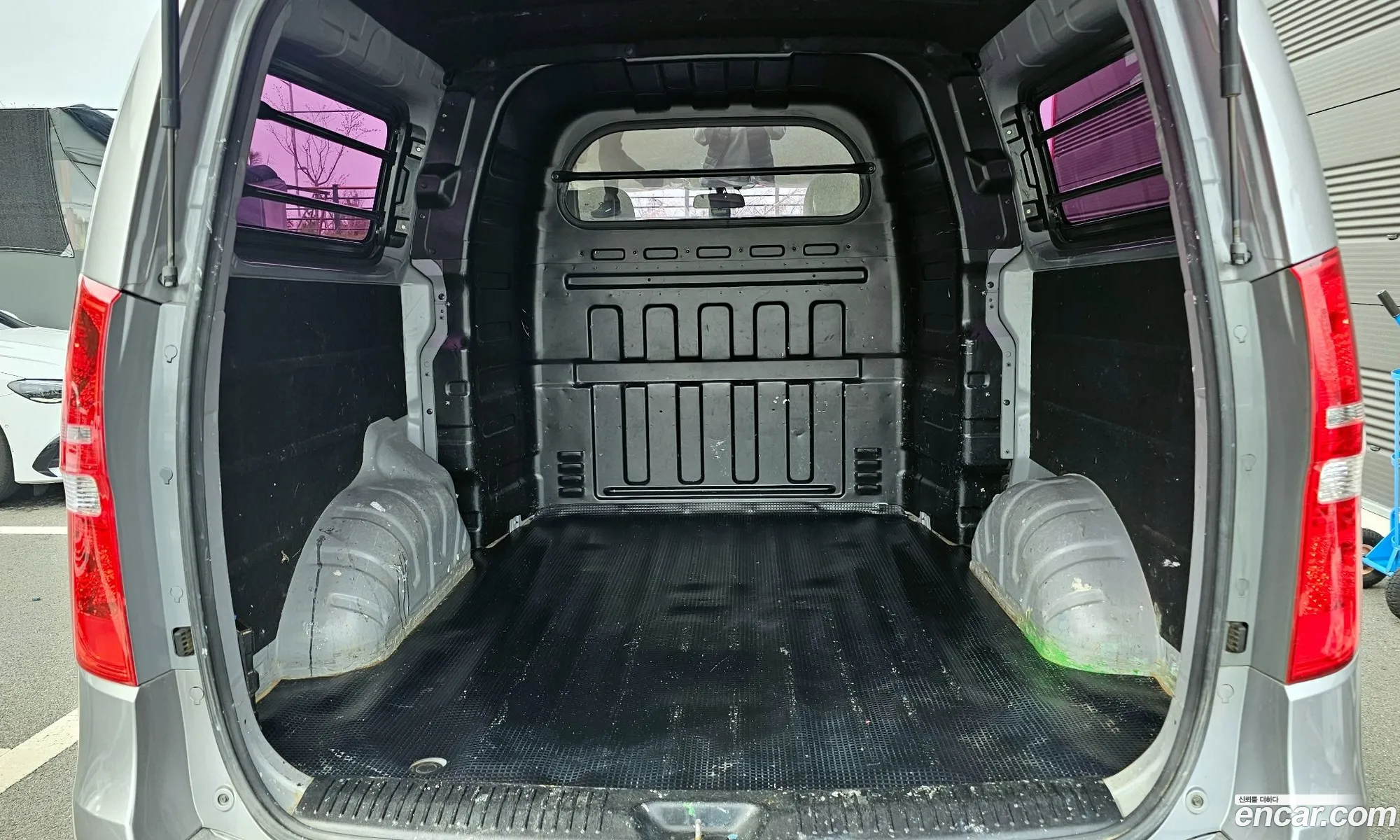 Hyundai Grand Starex 2017 — 20