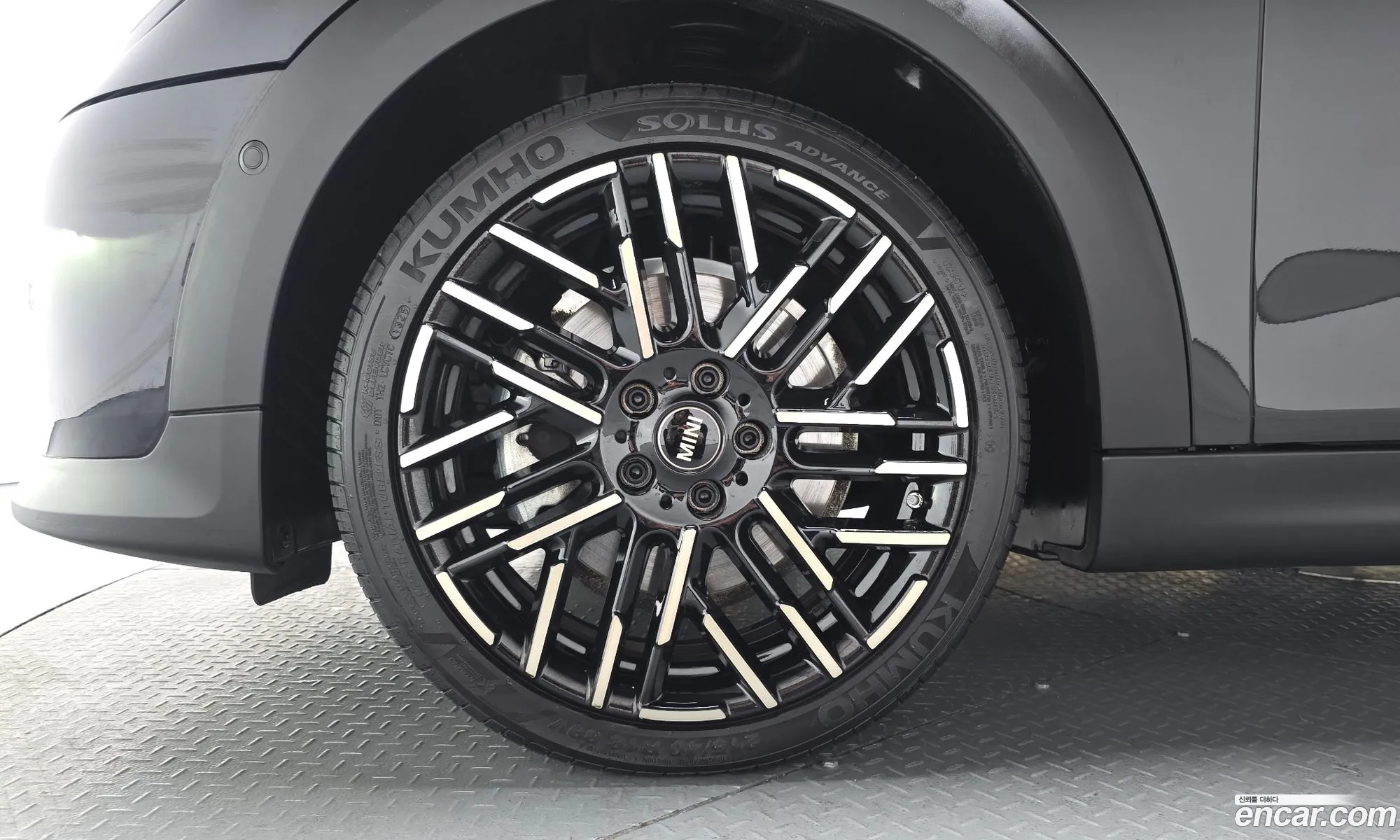 Mini Cooper S 2025 WMW51GD04S2W56373 — 4