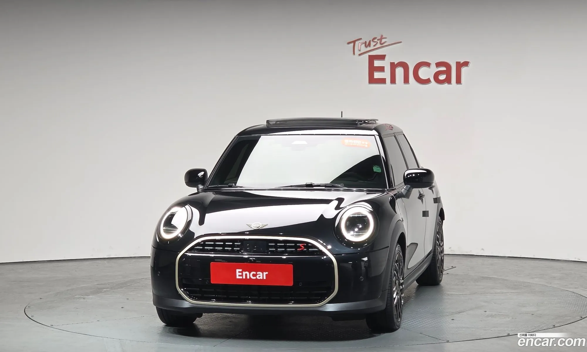 Mini Cooper S 2025 WMW51GD04S2W56373 — 5