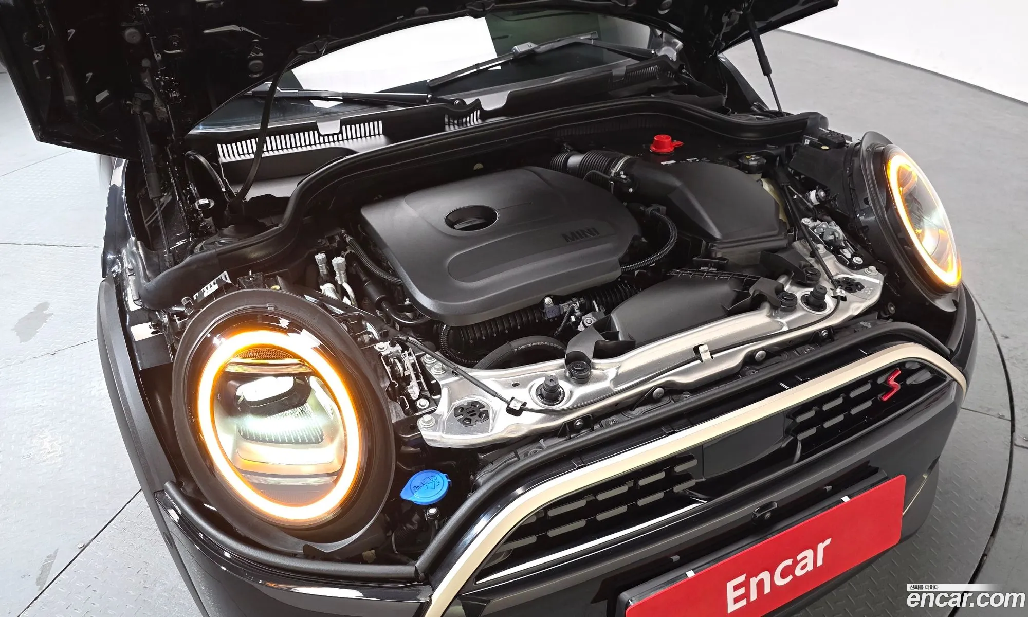 Mini Cooper S 2025 WMW51GD04S2W56373 — 8
