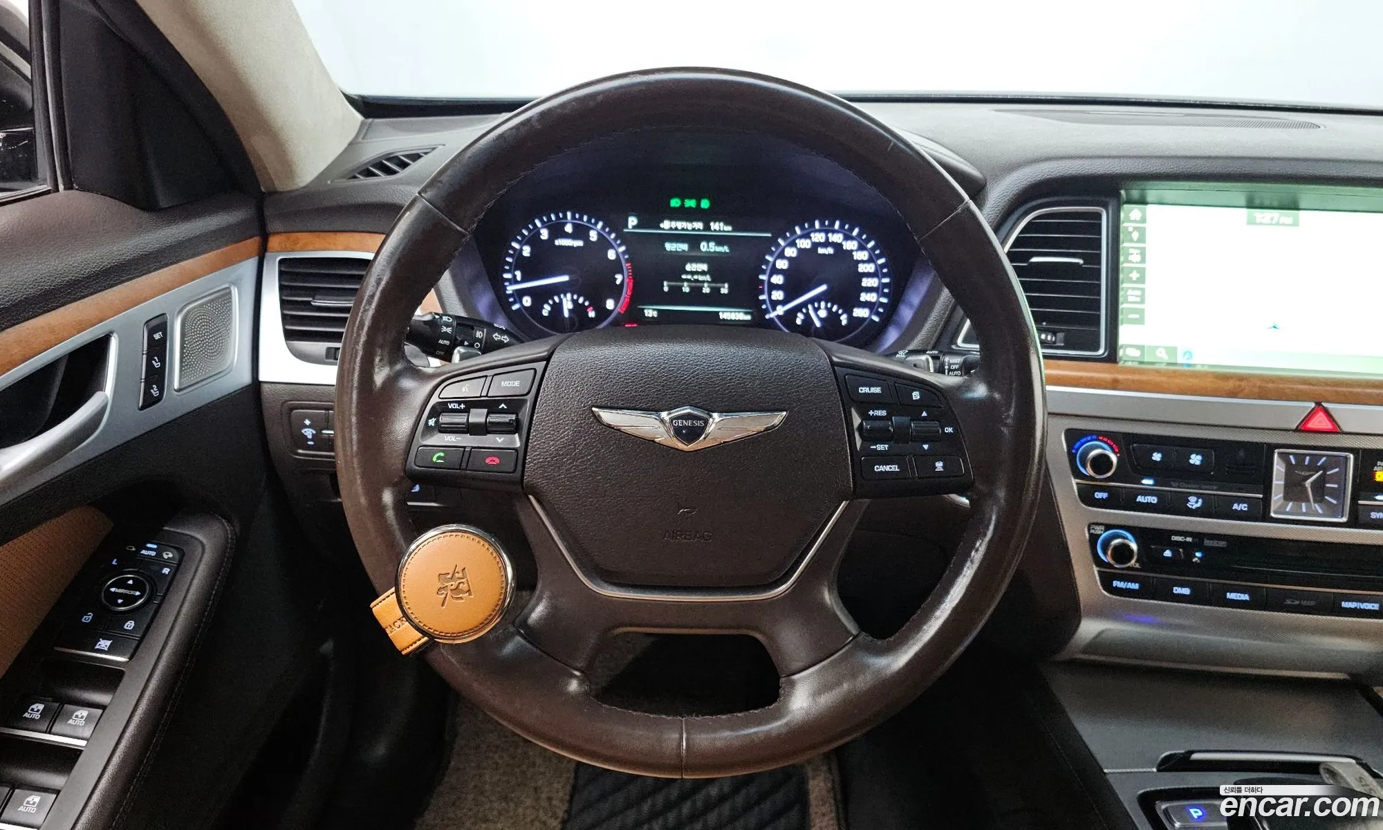 Genesis G80 2016 — 18