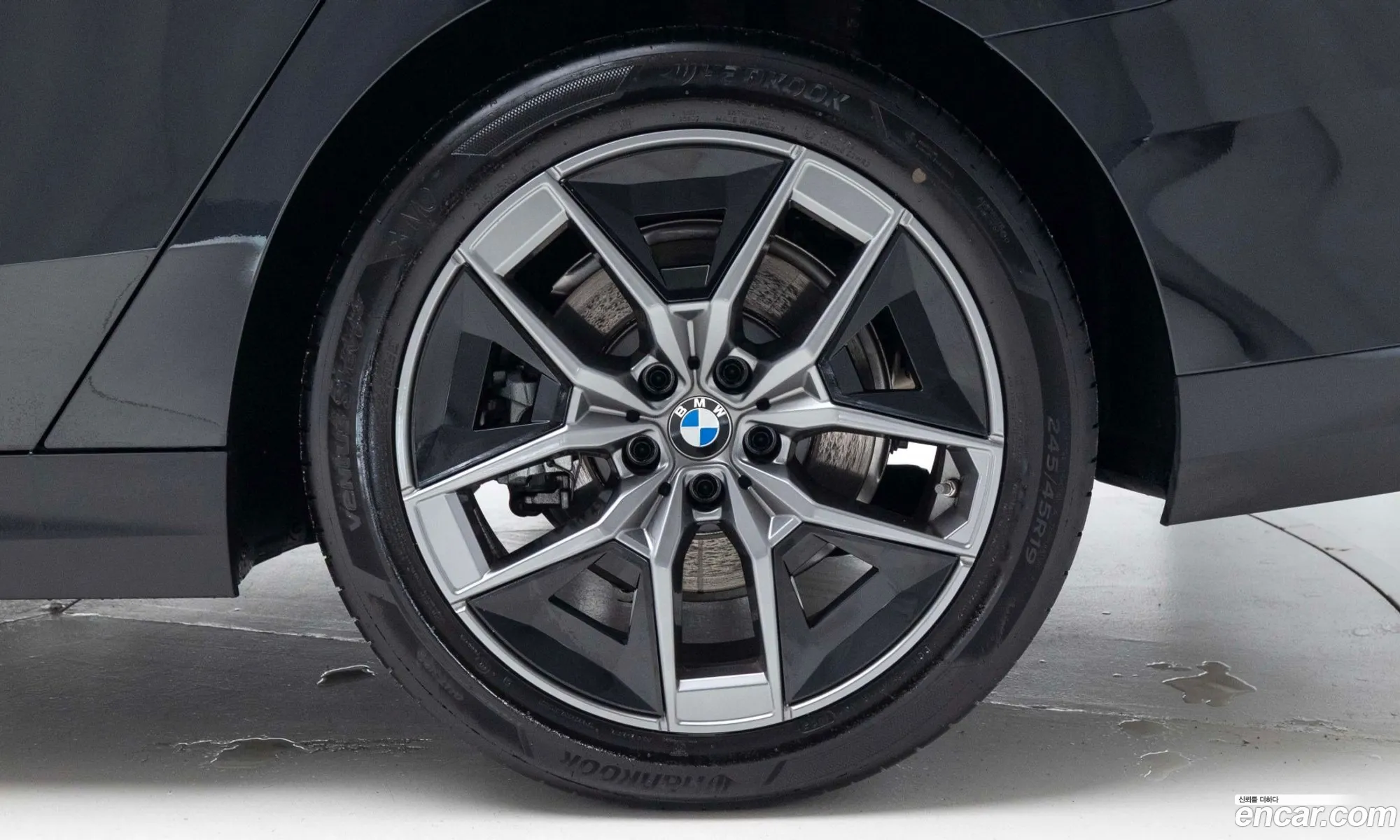 BMW 5 Series 2025 — 10