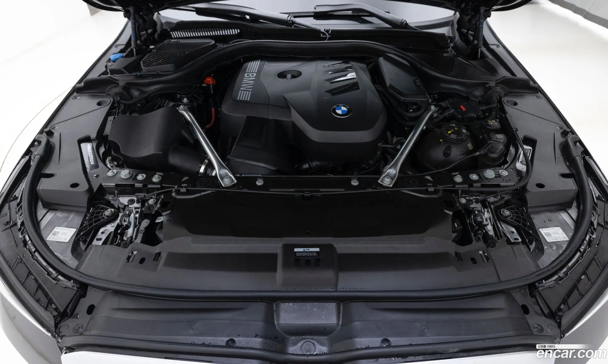 BMW 5 Series 2025 — 5