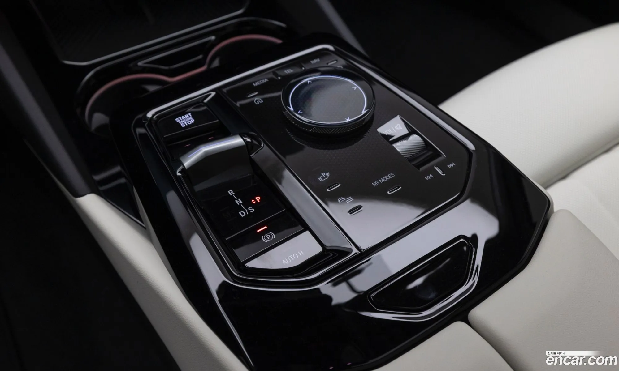 BMW 5 Series 2025 — 12
