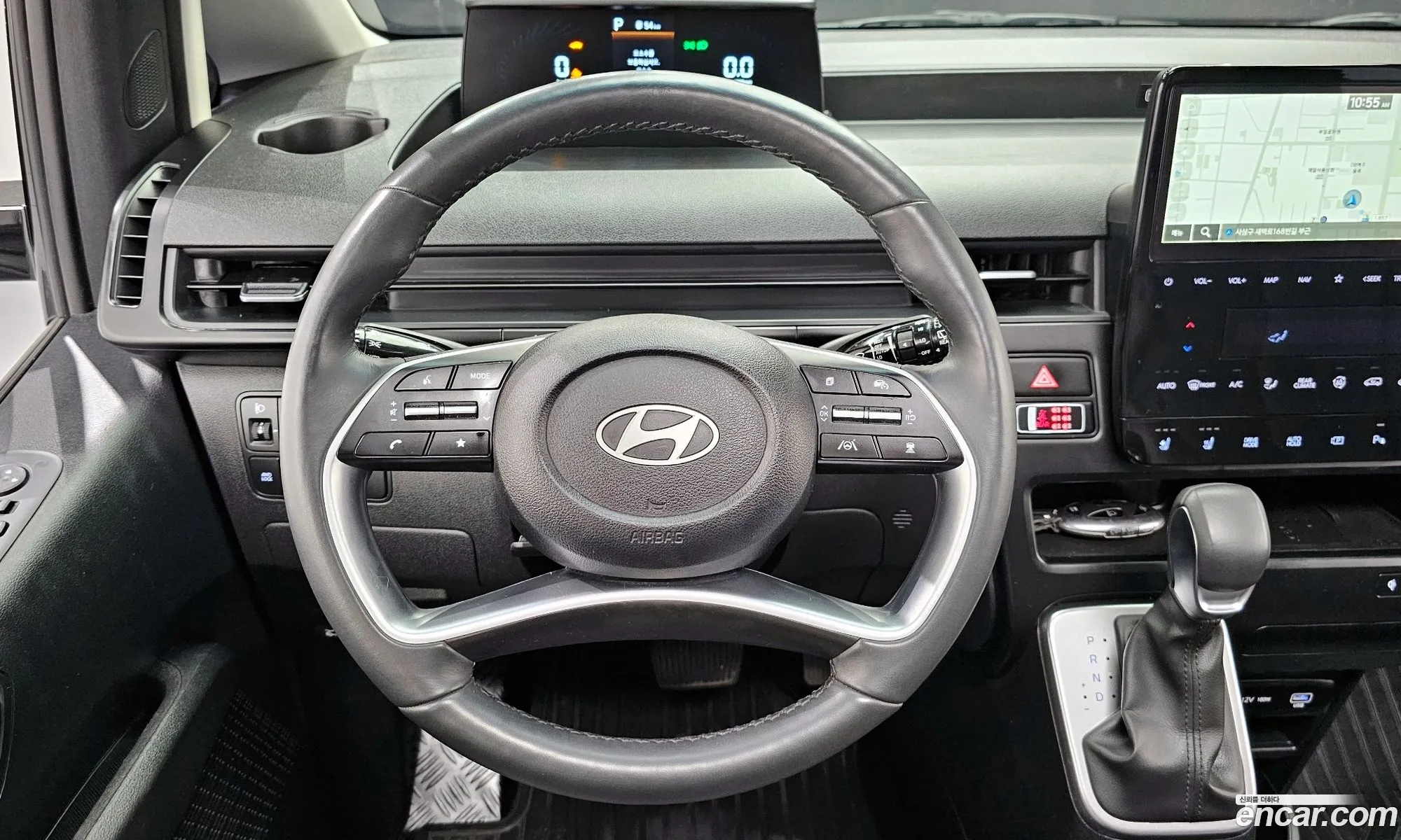 Hyundai Staria 2024 — 17
